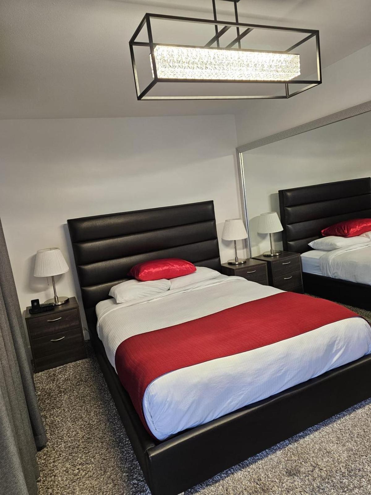 Mountain View Hope Motel - Image 1