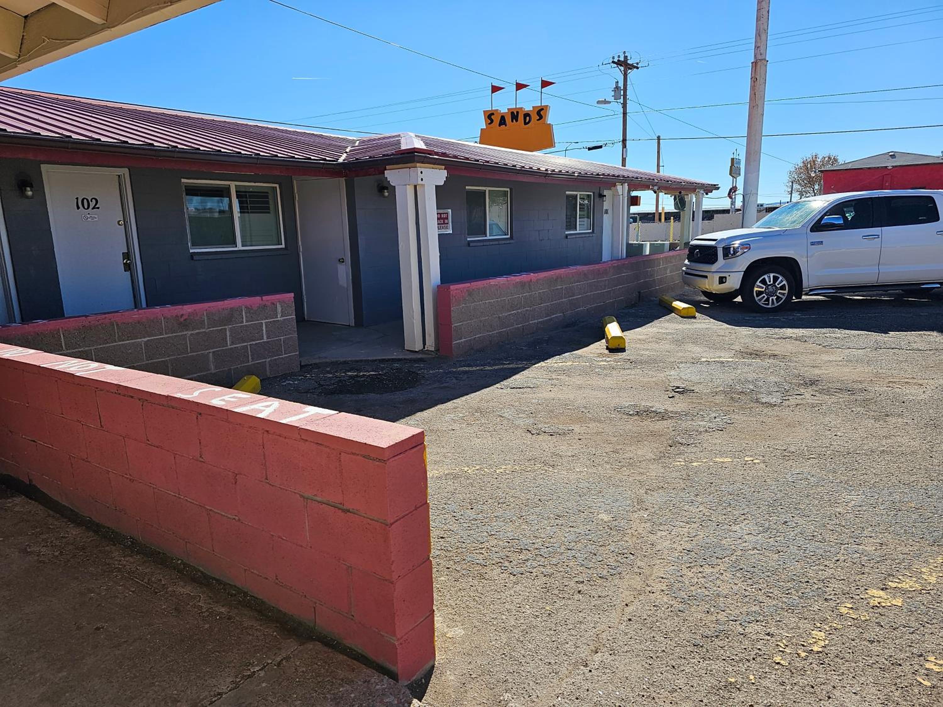 Sands Motel