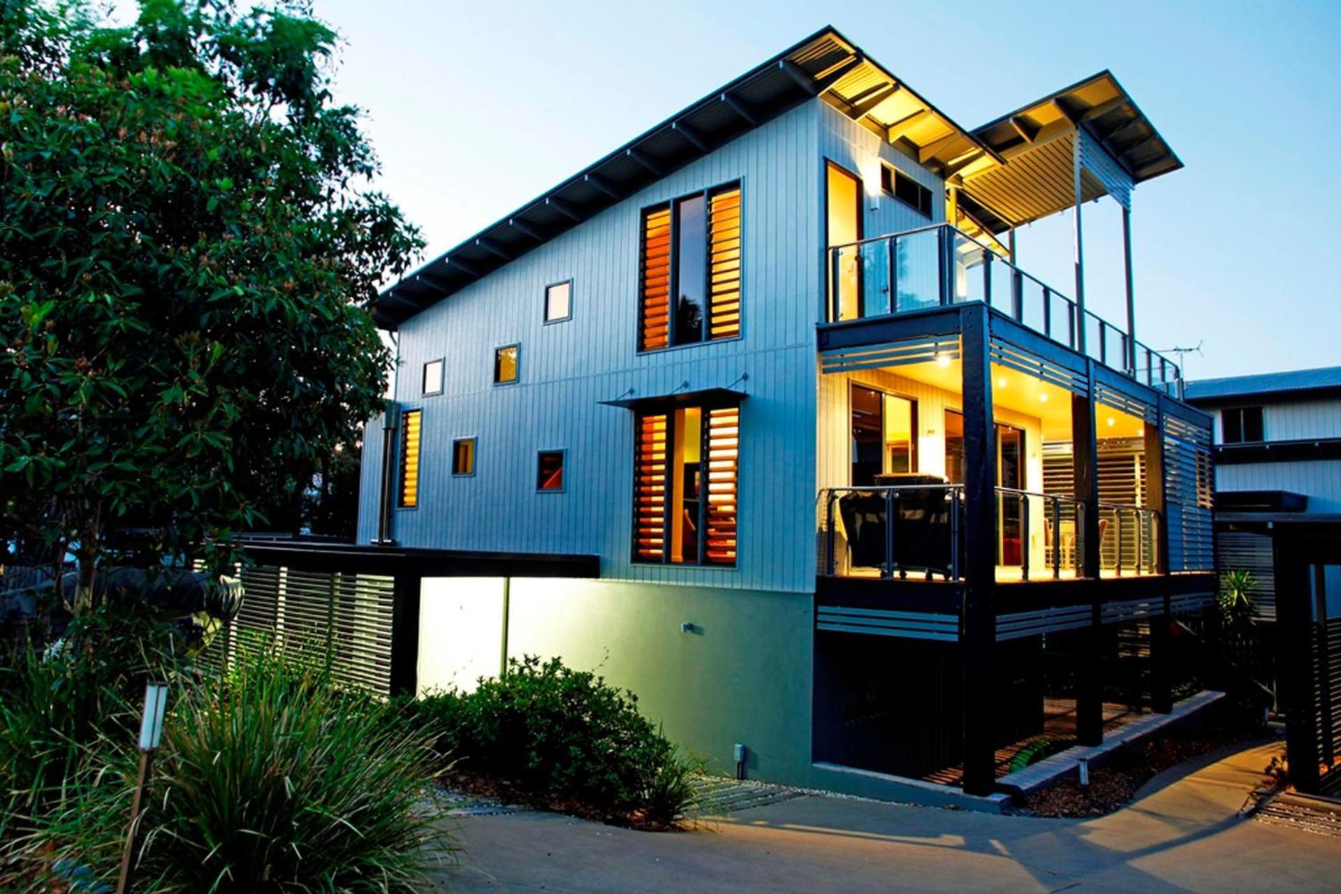 Warragi 5 by Discover Stradbroke - pool