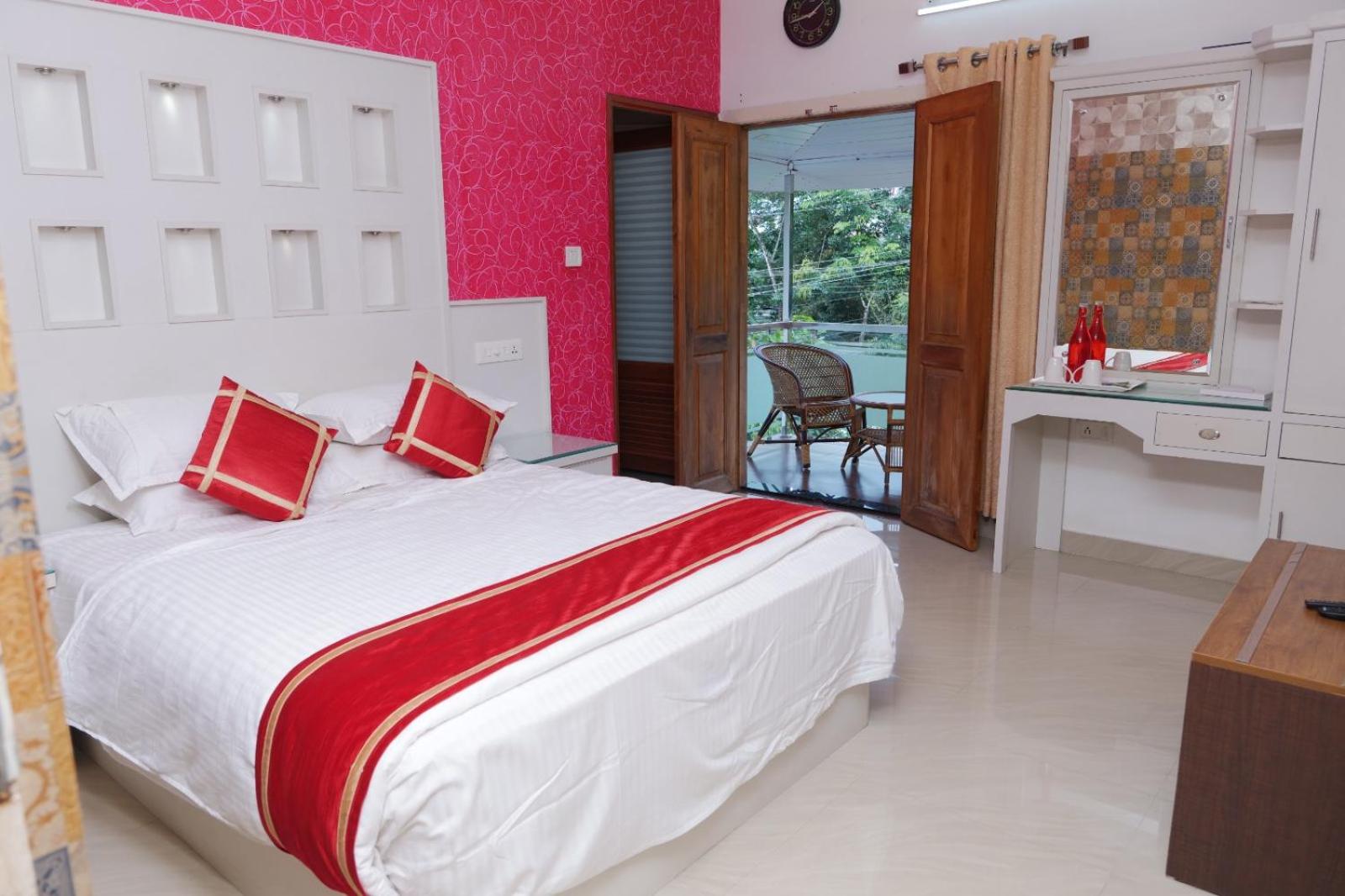 Essence Munnar