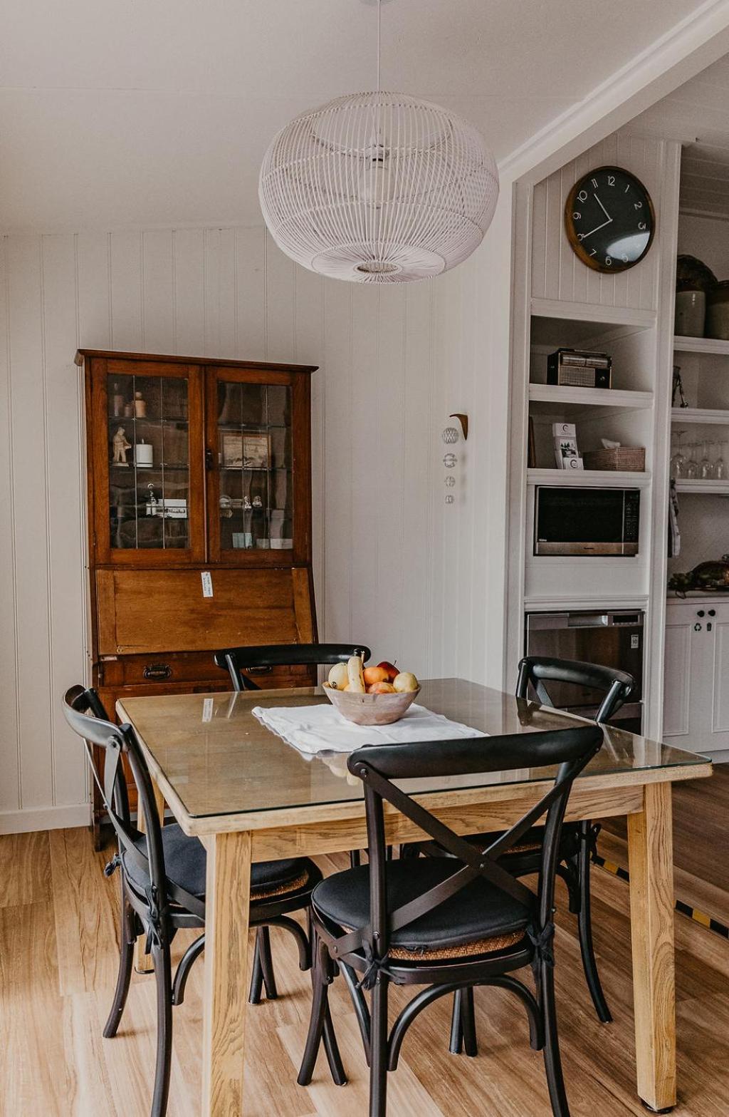 Edge17 Waterfront Apartment, plus Cottage with Garden View - Port Fairy