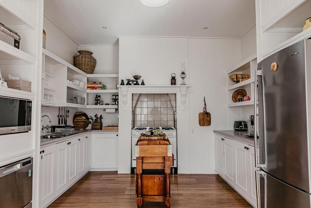 Edge17 Waterfront Apartment, plus Cottage with Garden View - Port Fairy