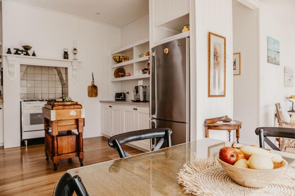 Edge17 Waterfront Apartment, plus Cottage with Garden View - Port Fairy