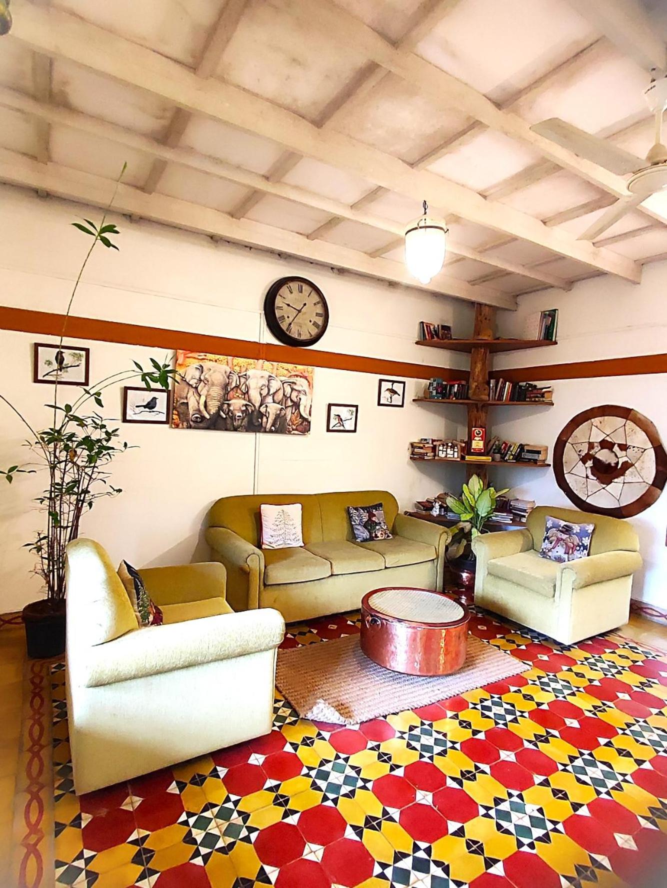 lounge
