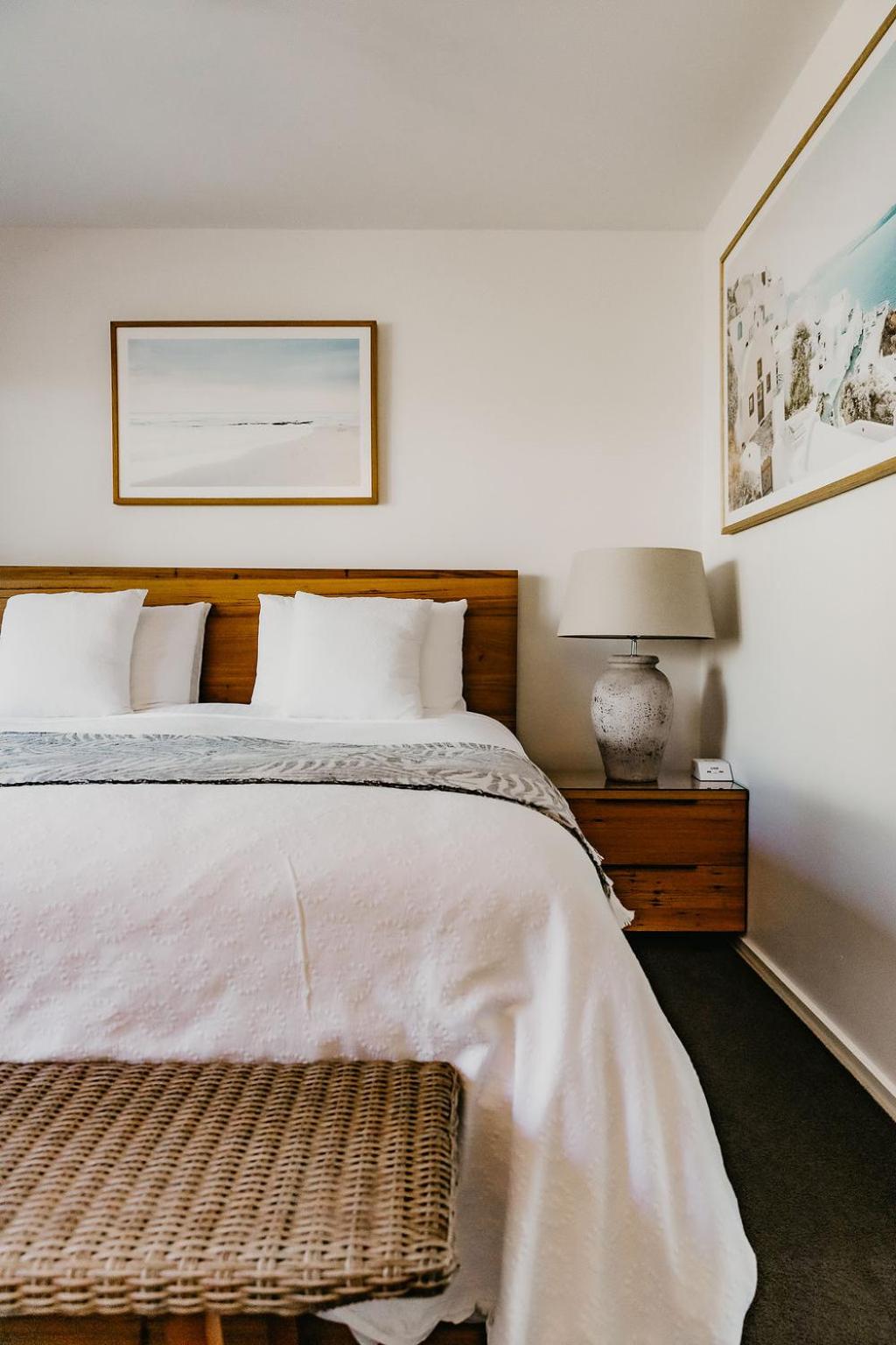 Edge17 Waterfront Apartment, plus Cottage with Garden View - Port Fairy