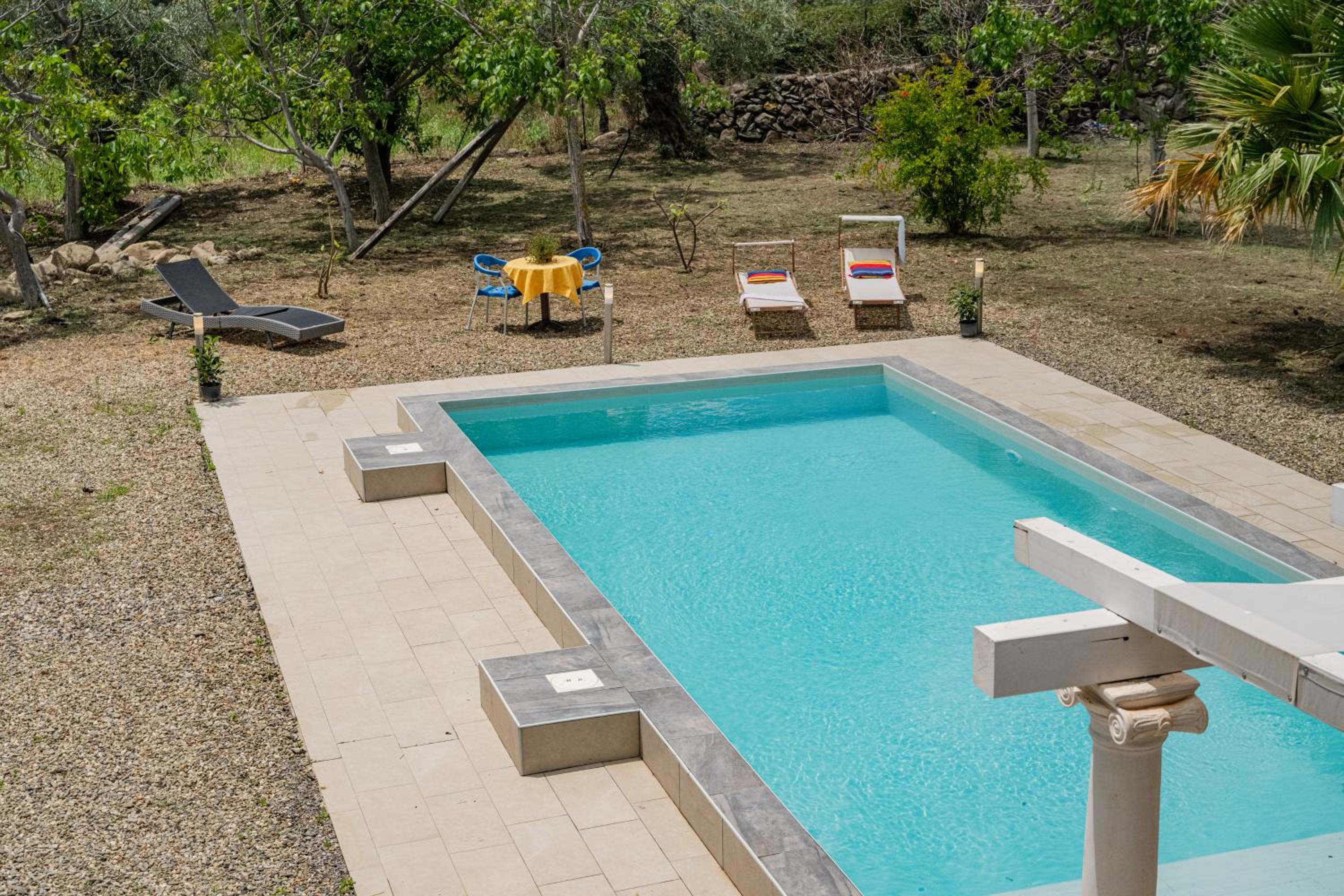 Sicily Stone Cottage with swimming pool