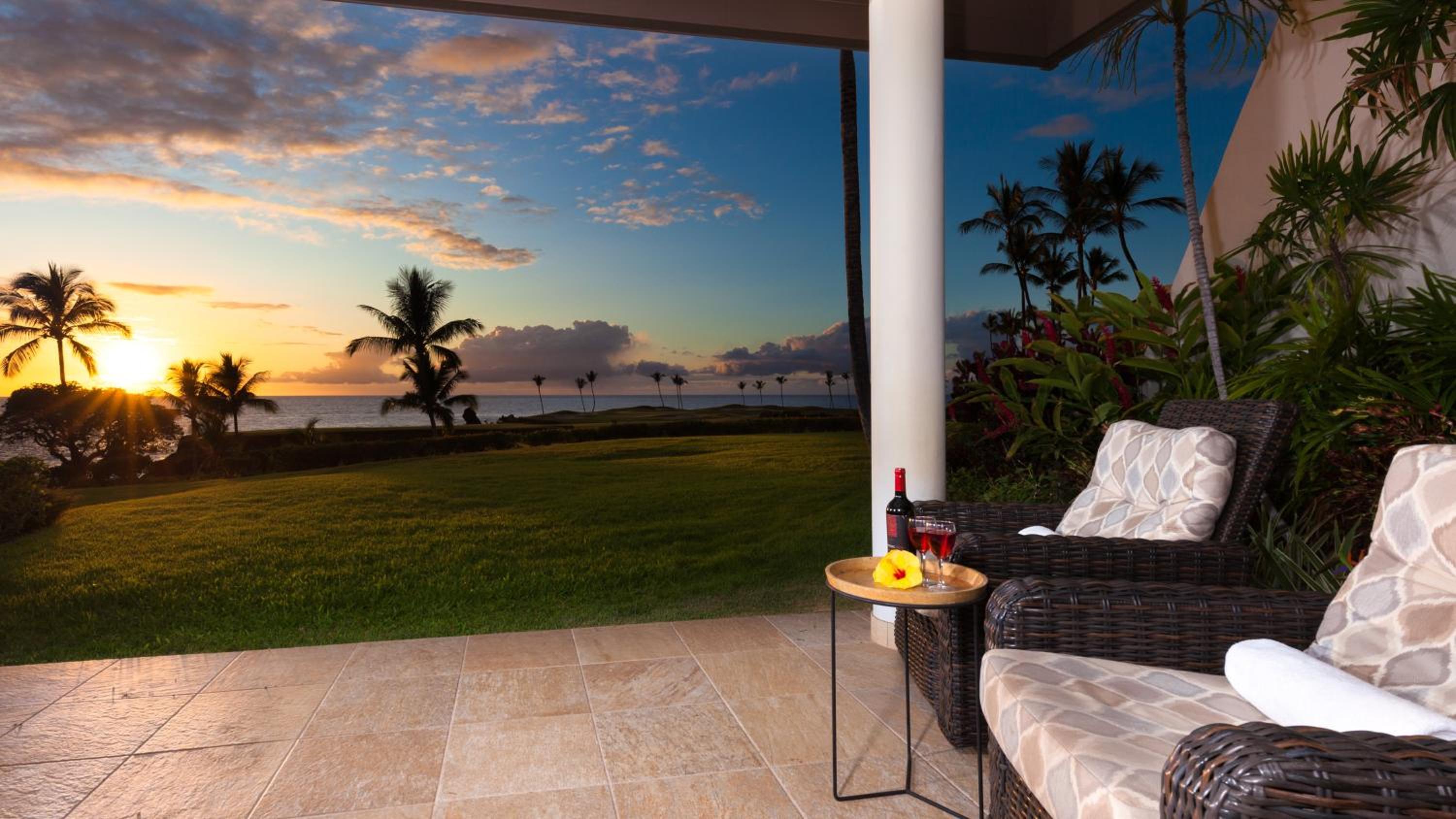 ❤PiH❤ Coastal Dreams Villa Ocean Front Walk to Private Beach Club Bikes view 5