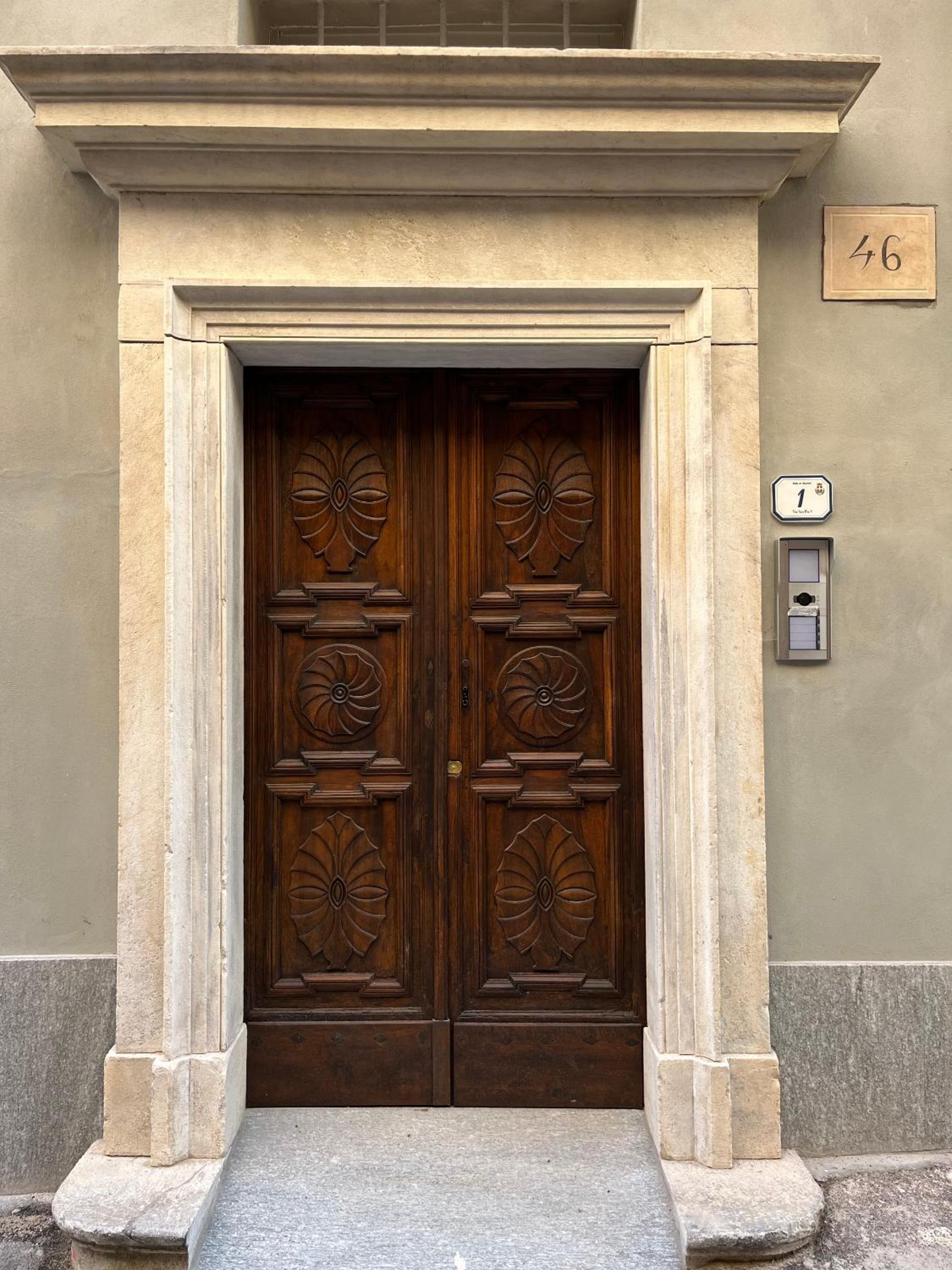 La Loggia di Piazza Maggiore view 2
