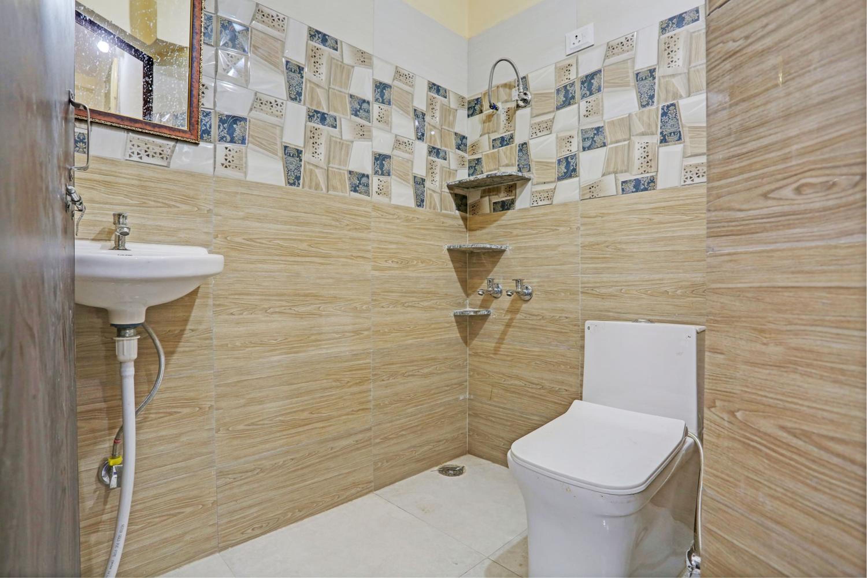 Photo 9