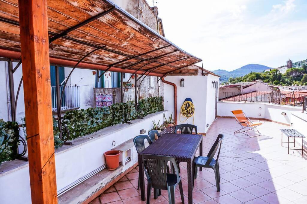 Casa ampio terrazzo al centro photo 3