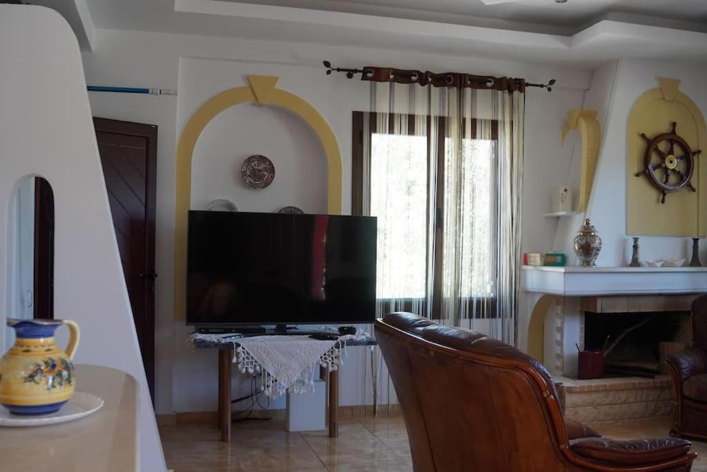 Villa Aspalathus Red, Pool and Panoramic Views to fulfil your Aegean memories