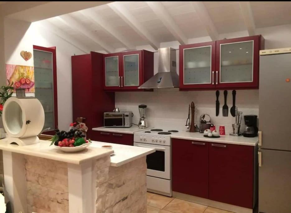 Villa Aspalathus Red, Pool and Panoramic Views to fulfil your Aegean memories
