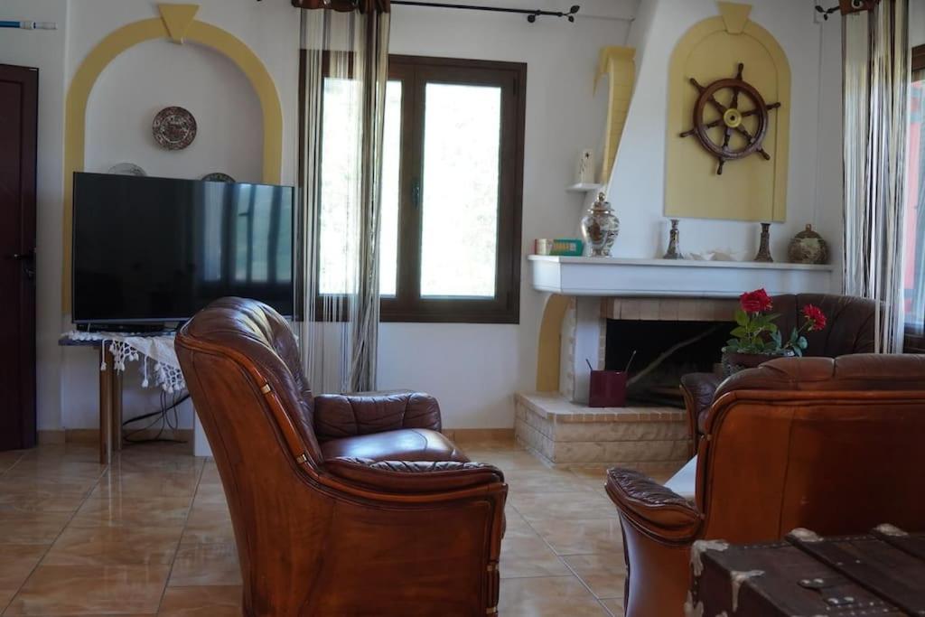 Villa Aspalathus Red, Pool and Panoramic Views to fulfil your Aegean memories photo 2