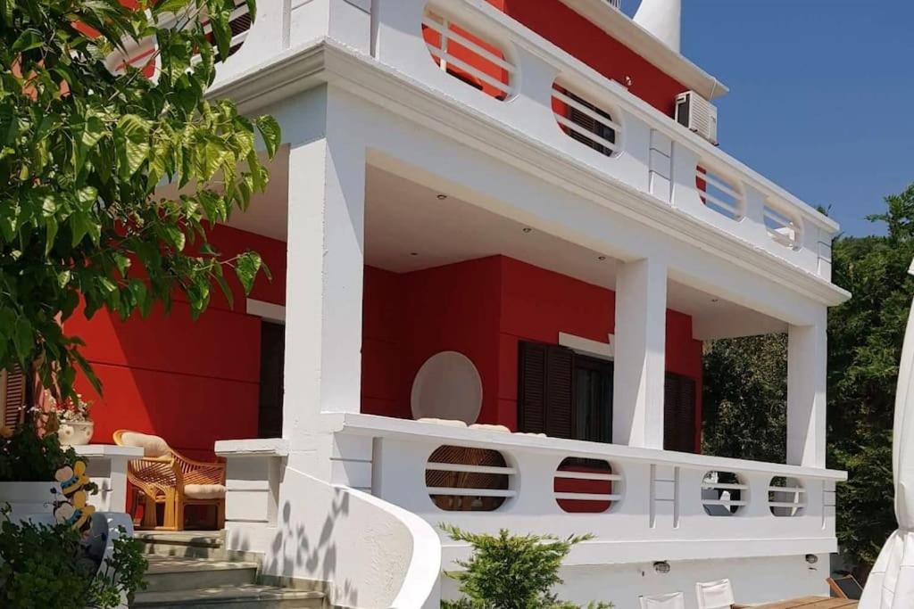 Villa Aspalathus Red, Pool and Panoramic Views to fulfil your Aegean memories