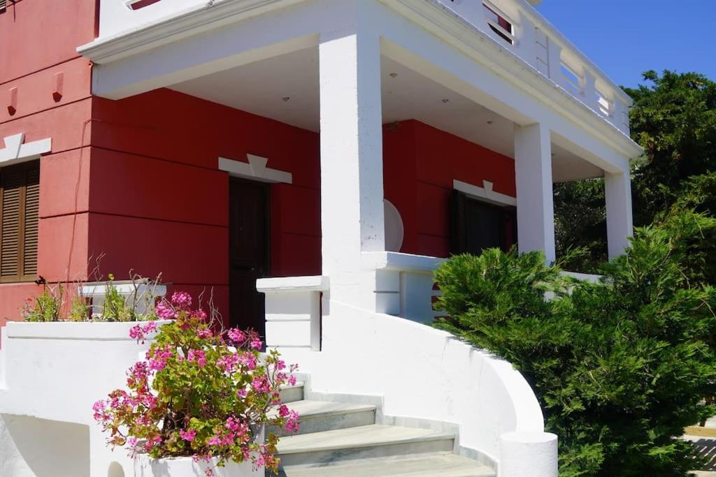 Villa Aspalathus Red, Pool and Panoramic Views to fulfil your Aegean memories