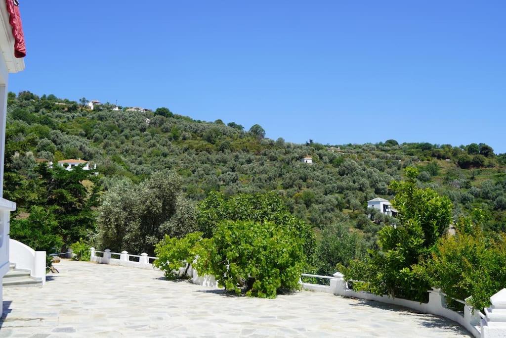 Villa Aspalathus Red, Pool and Panoramic Views to fulfil your Aegean memories