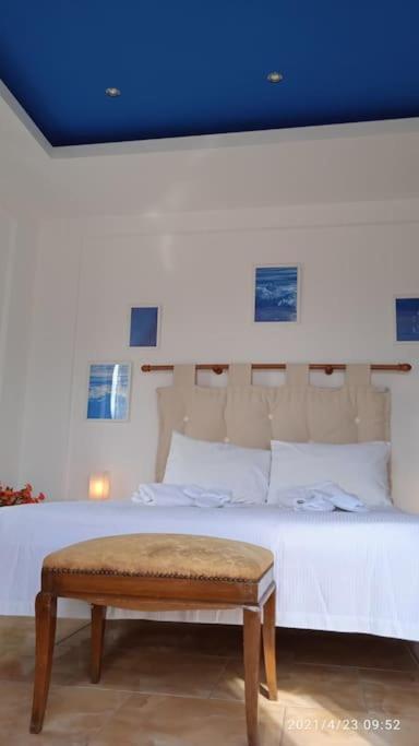 Villa Aspalathus Red, Pool and Panoramic Views to fulfil your Aegean memories