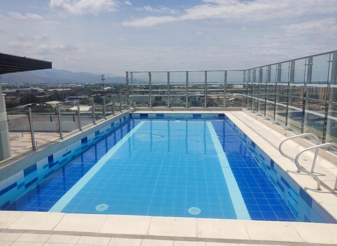 Loft panorámico con piscina cerca de todo