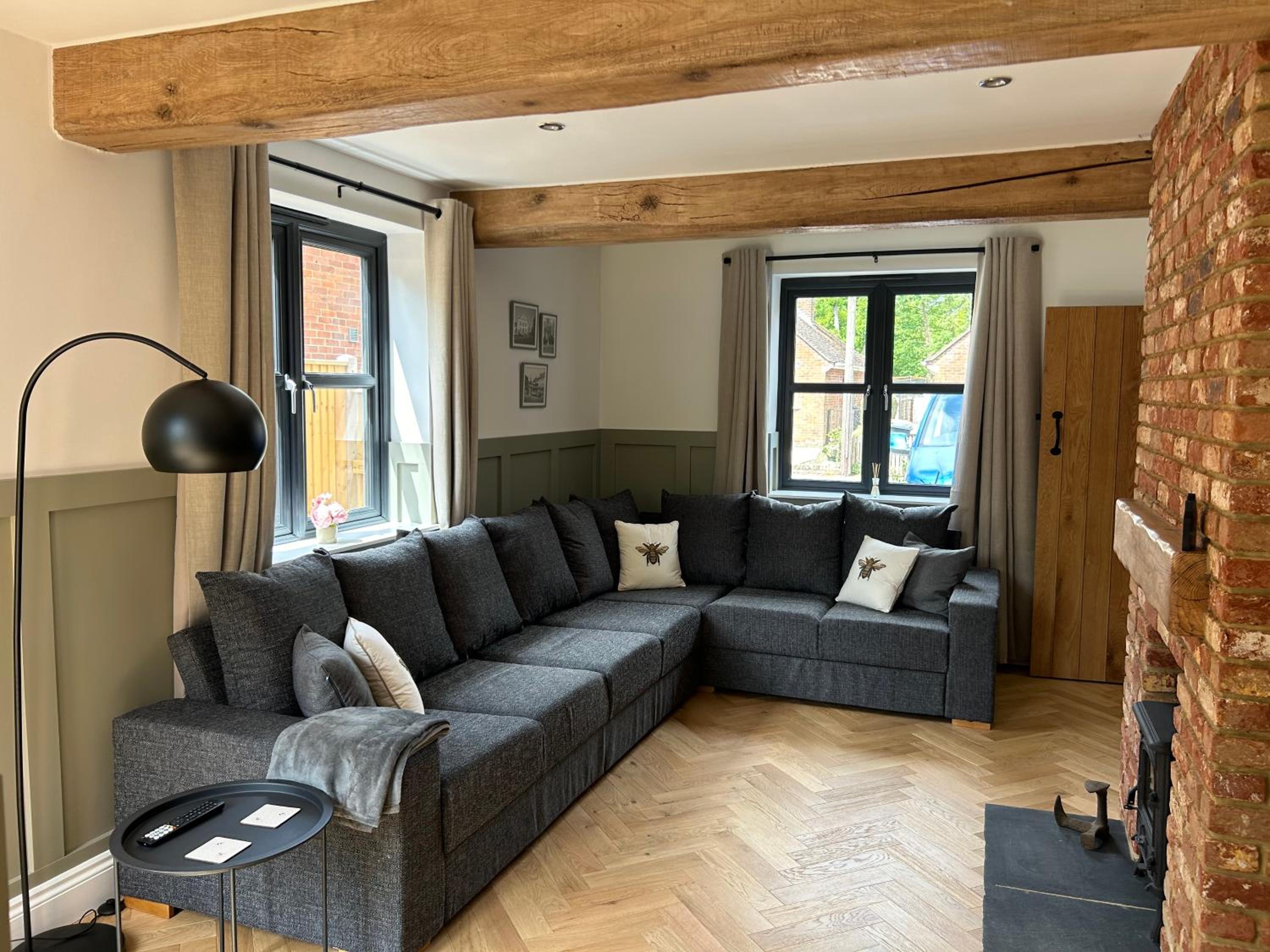 Bee Cottage - Romsey view 4