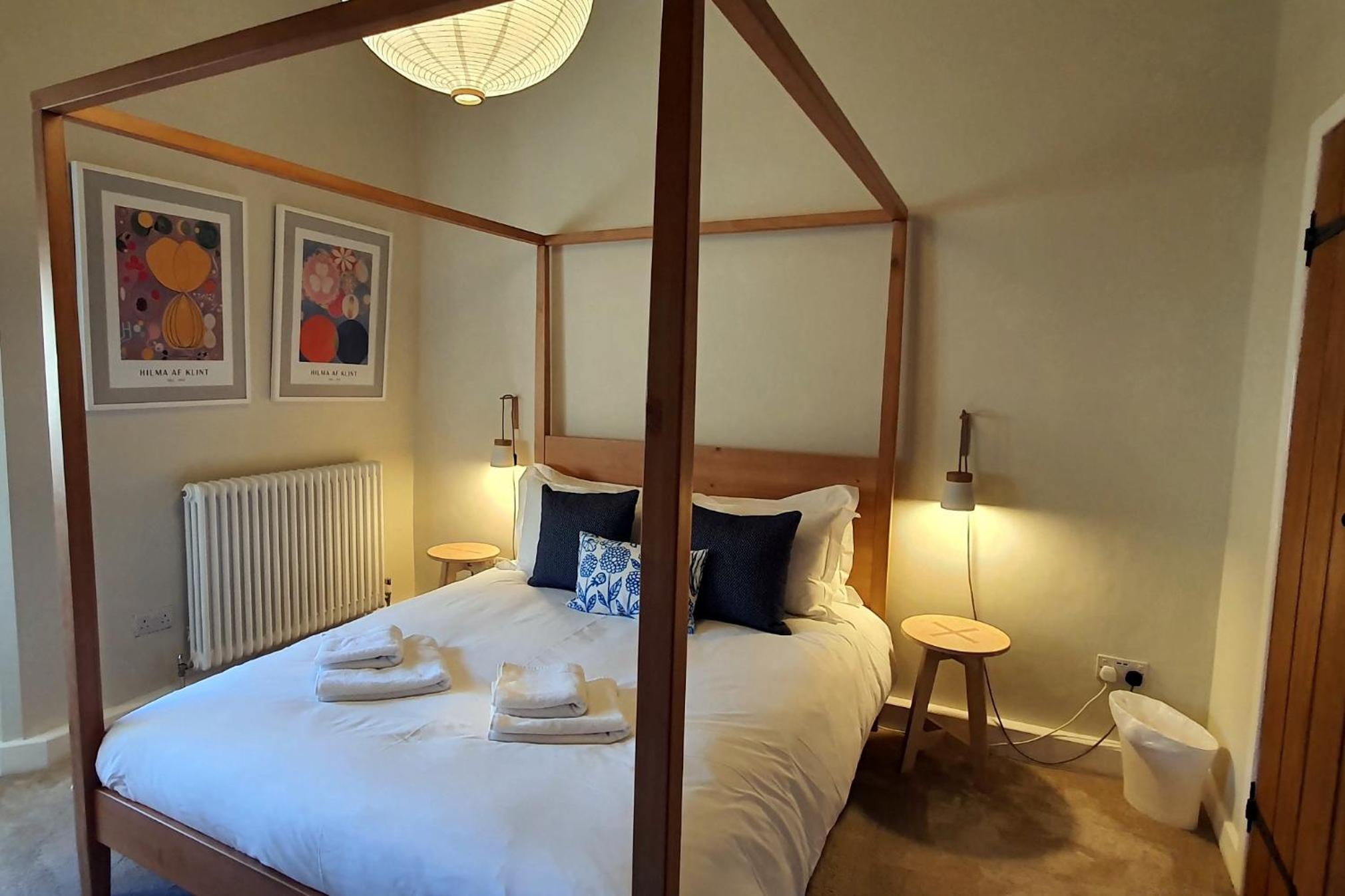 Bakers Yard Cottage, Bonsall, Peak District view 3