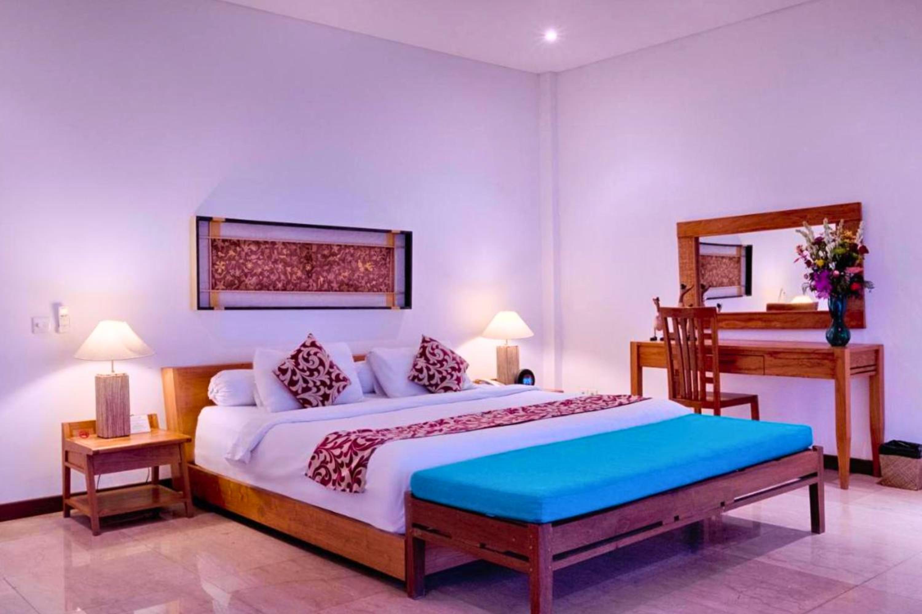 Laura 2 BR Beachfront Villa JU29 view 3
