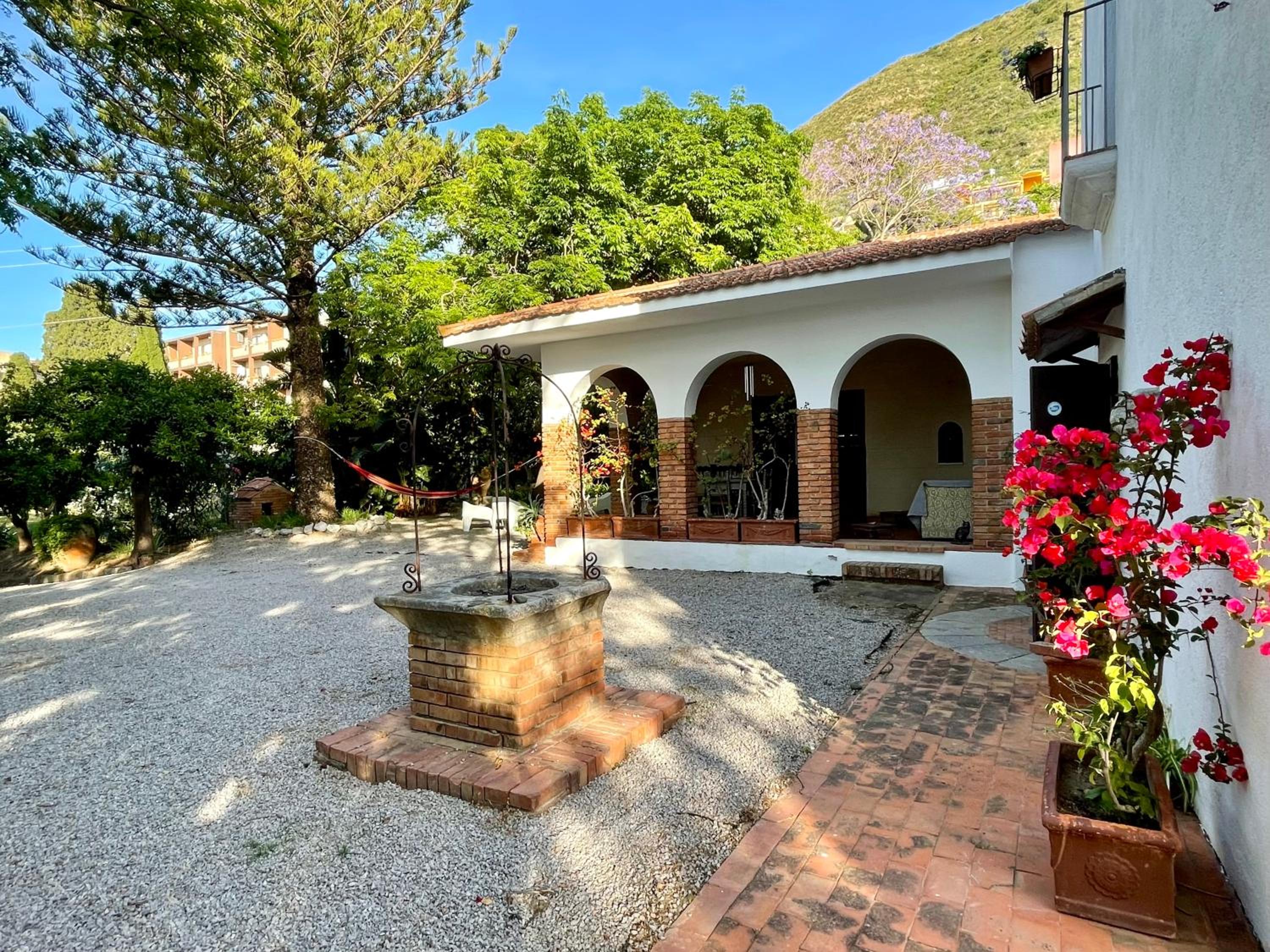 Stunning Property with Private Pool in Cefalù view 5