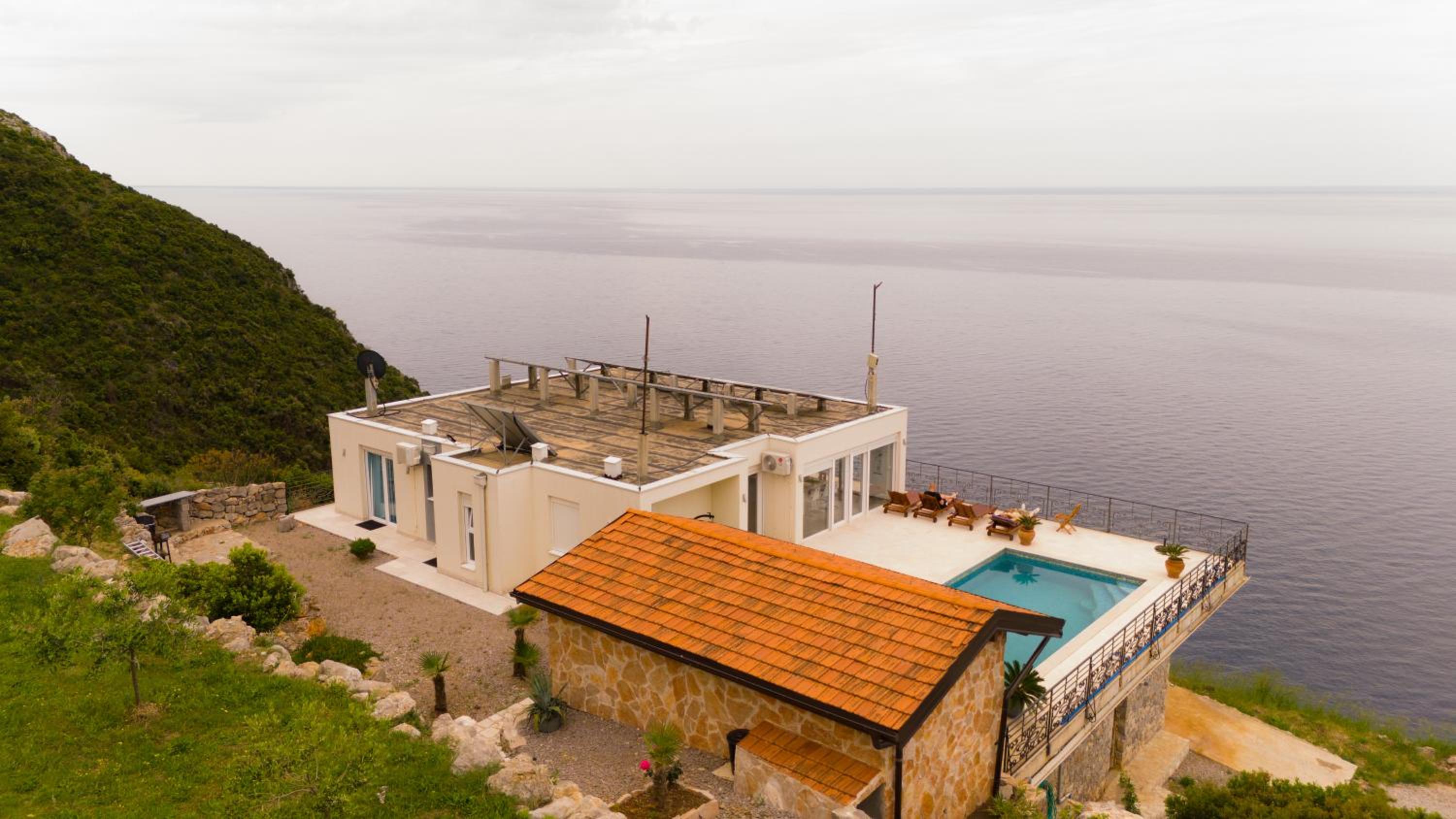 Private Sea View with Infinity Pool in VILLA NERIN Zagora view 3
