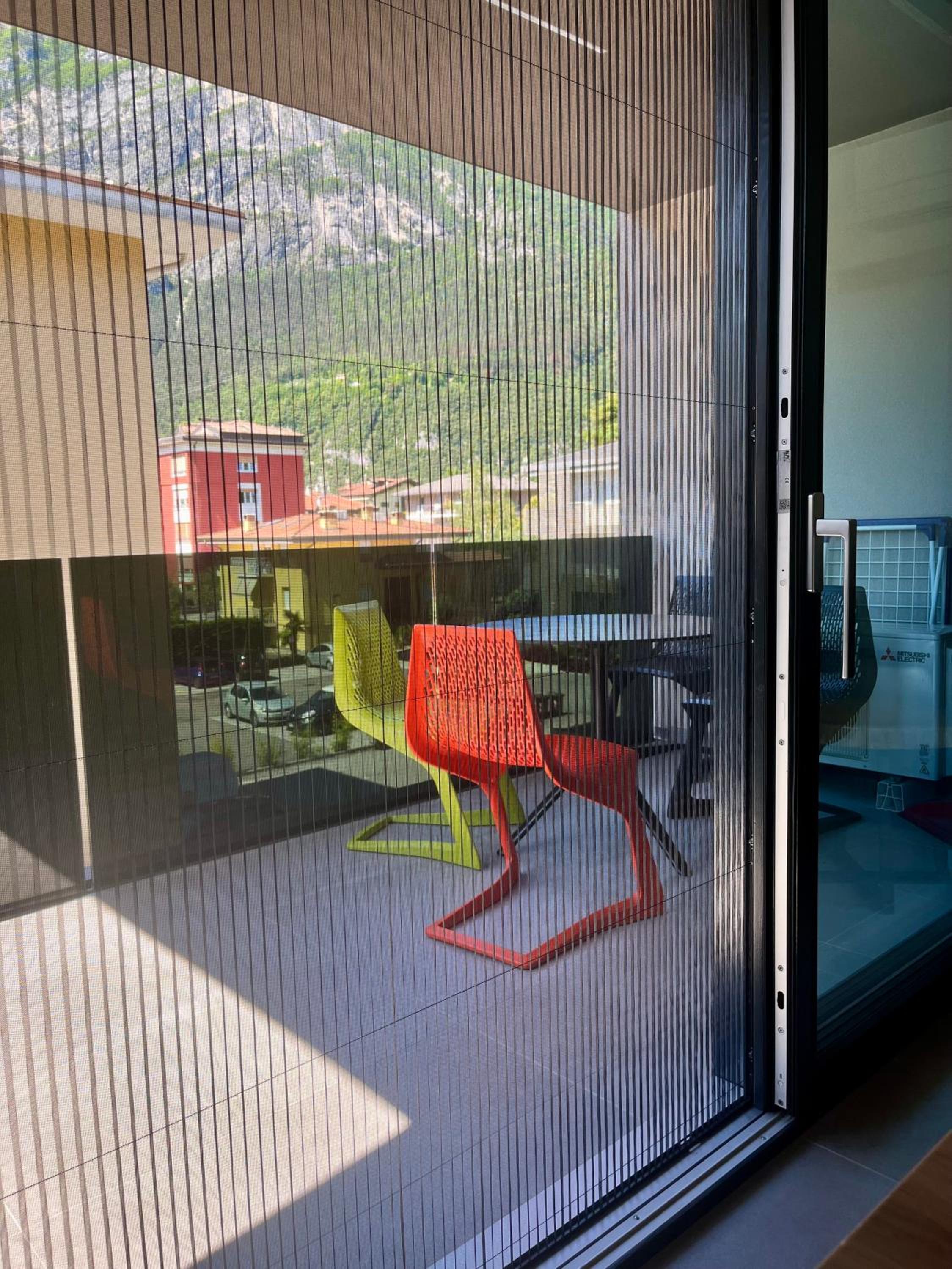 Emma`s Riva-Dream deluxe - sonnige 2-Zimmer-Wohnung mit privatem Parkplatz und Terrasse in Riva del Garda photo 3