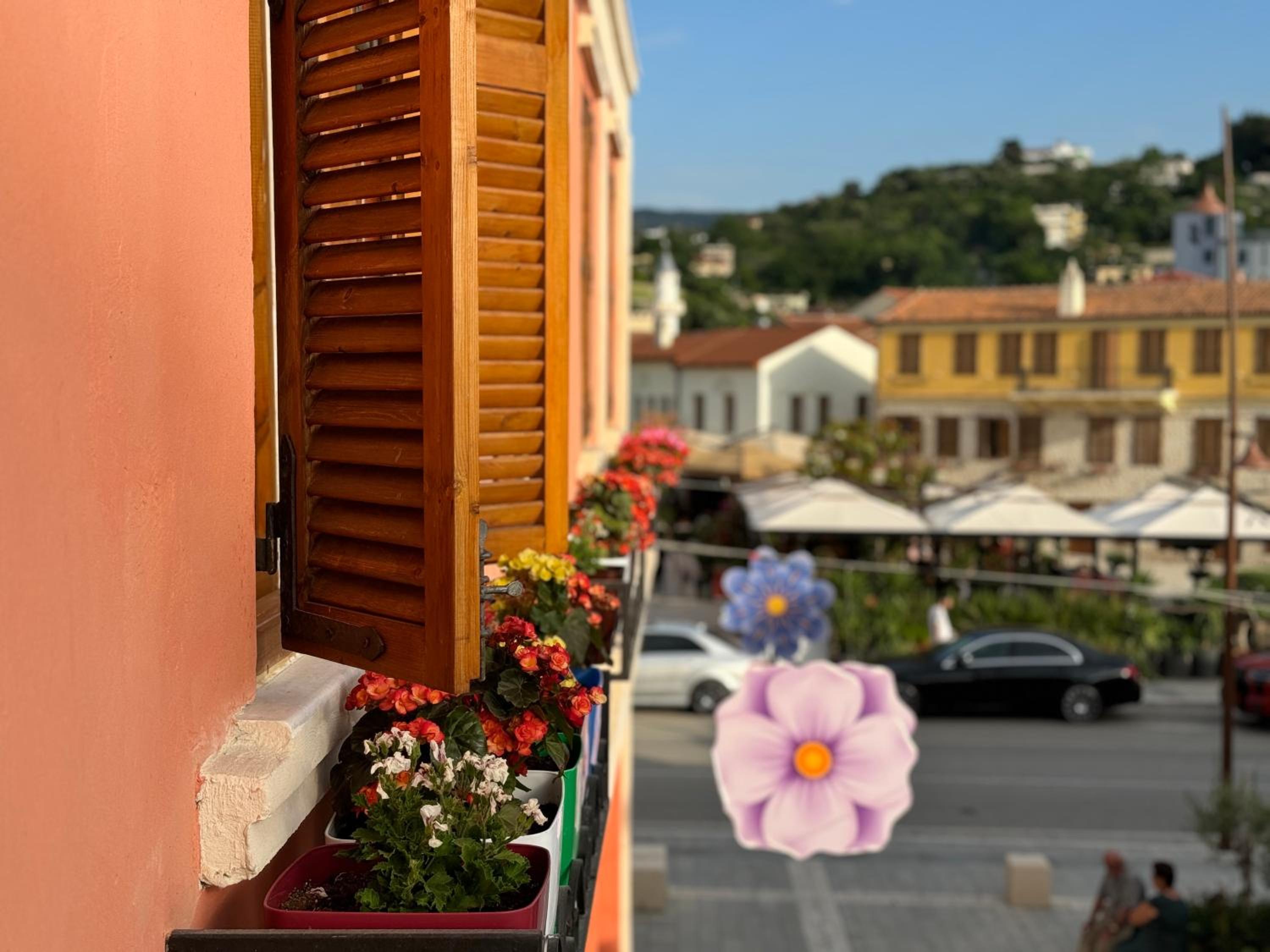The cosy inn vlora