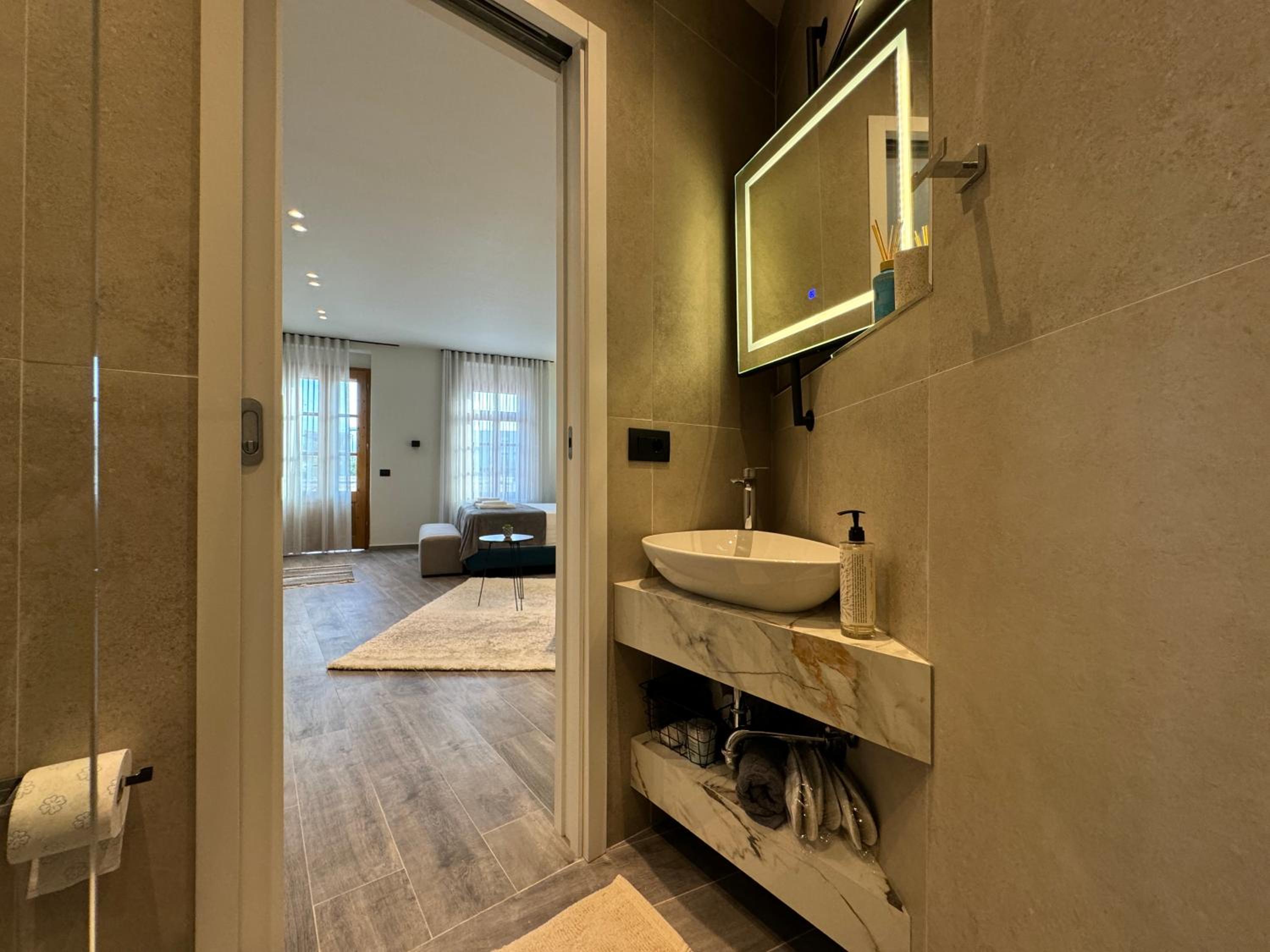 The cosy inn vlora