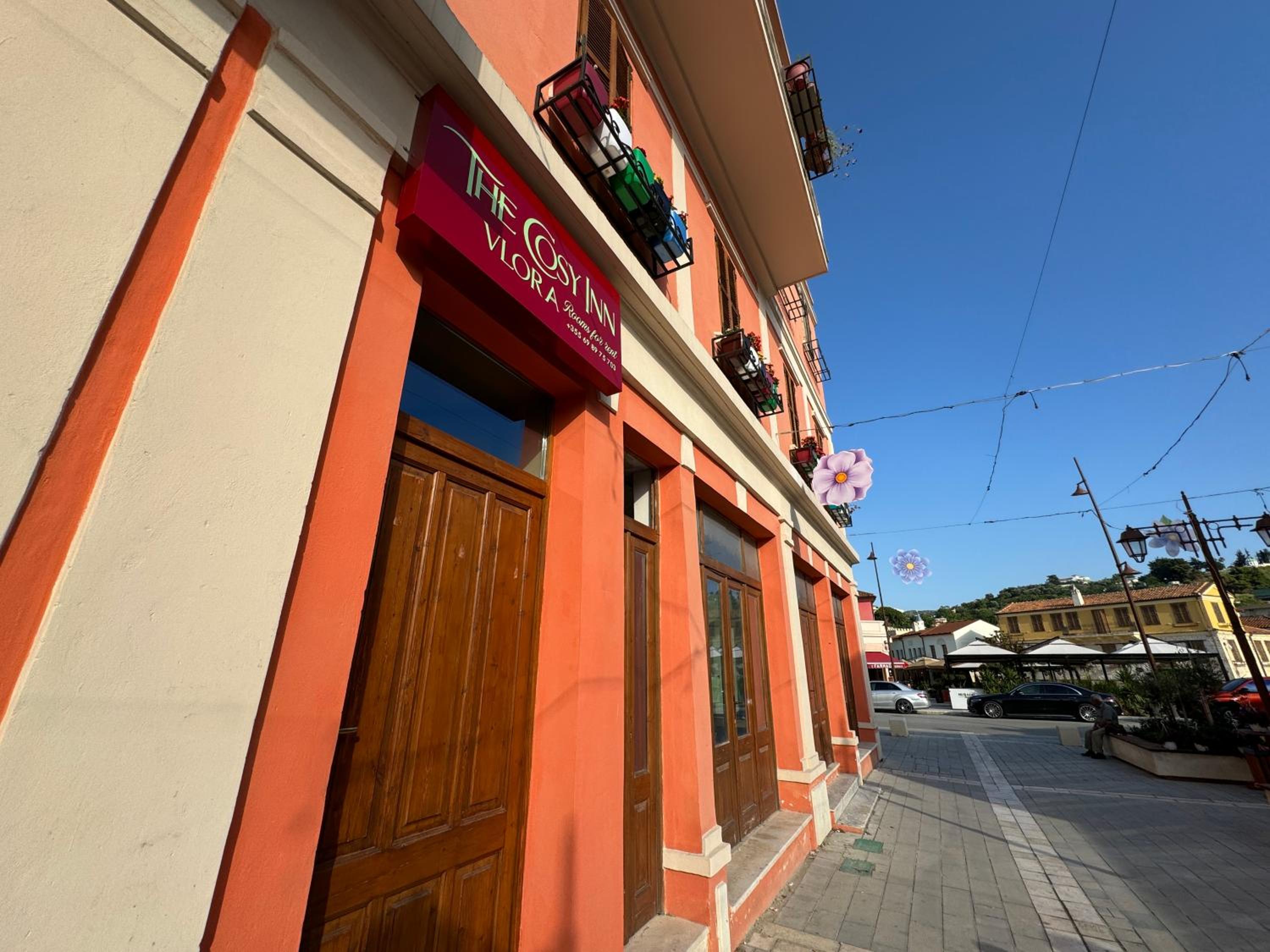 The cosy inn vlora