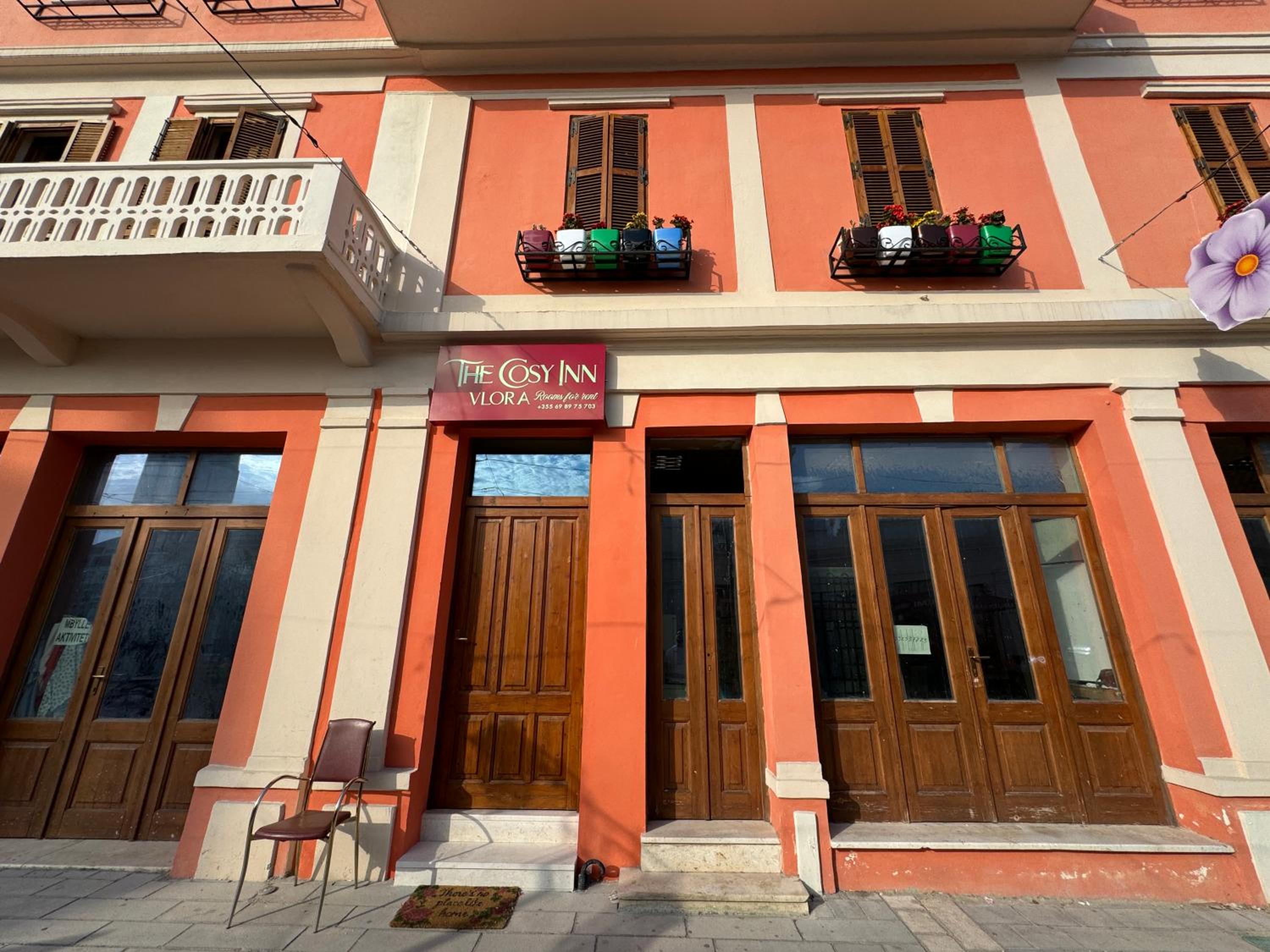 The cosy inn vlora