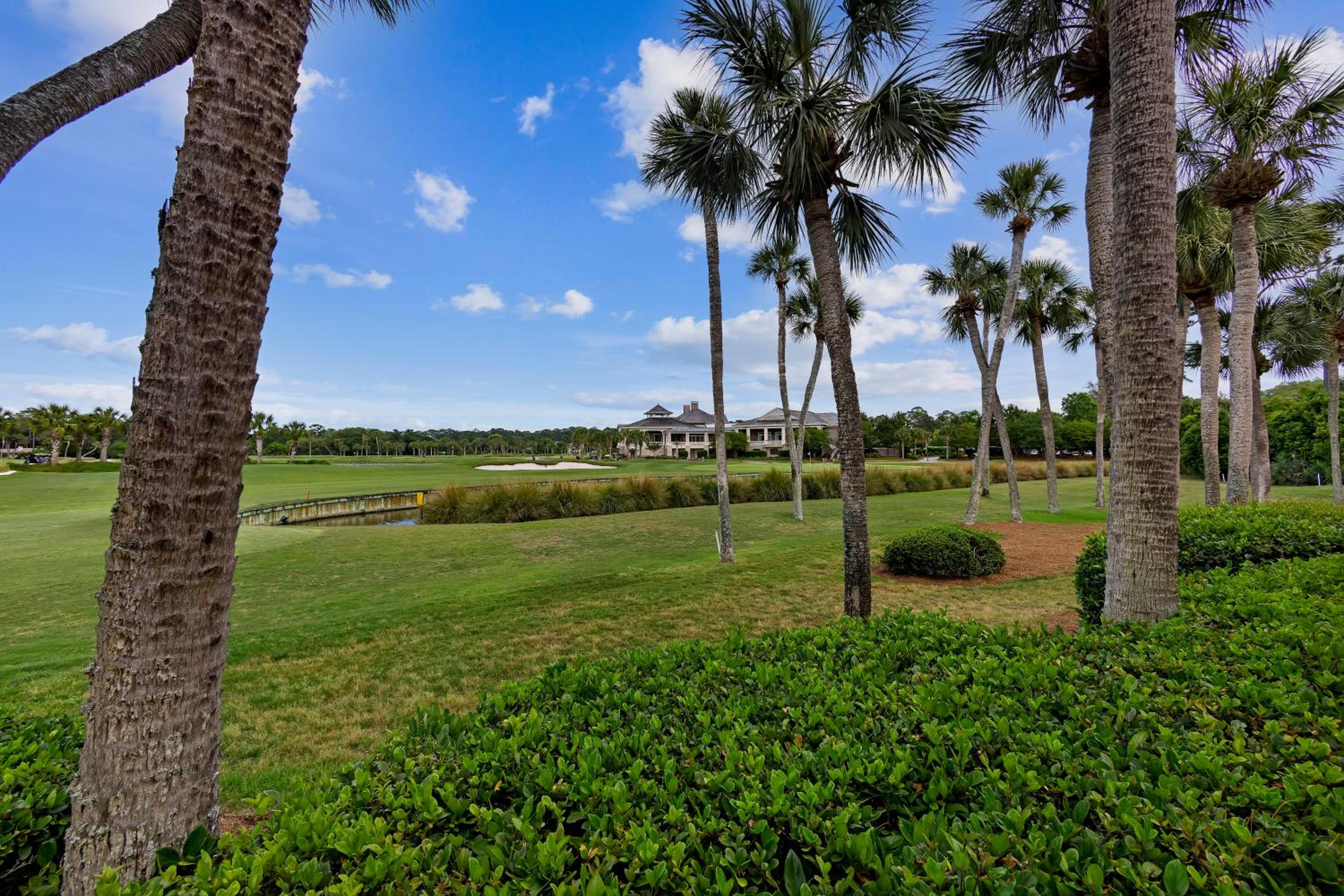 Sea Pines Plantation Club 3 BR Condo near Beach & Golf Spectacular Views & Location view 4