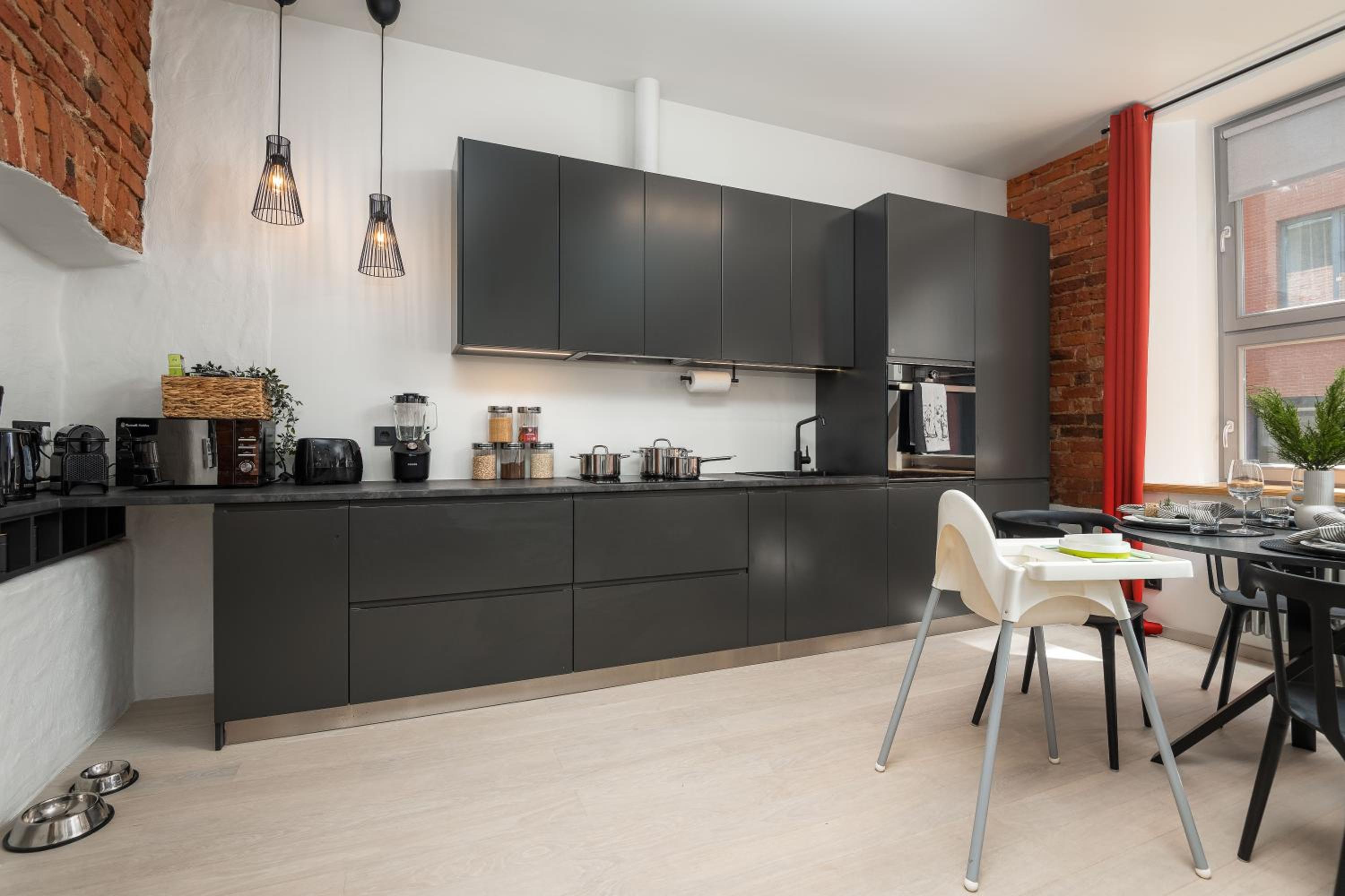 Spacious and Modern City Centre Deluxe Entire Flat for business and holiday