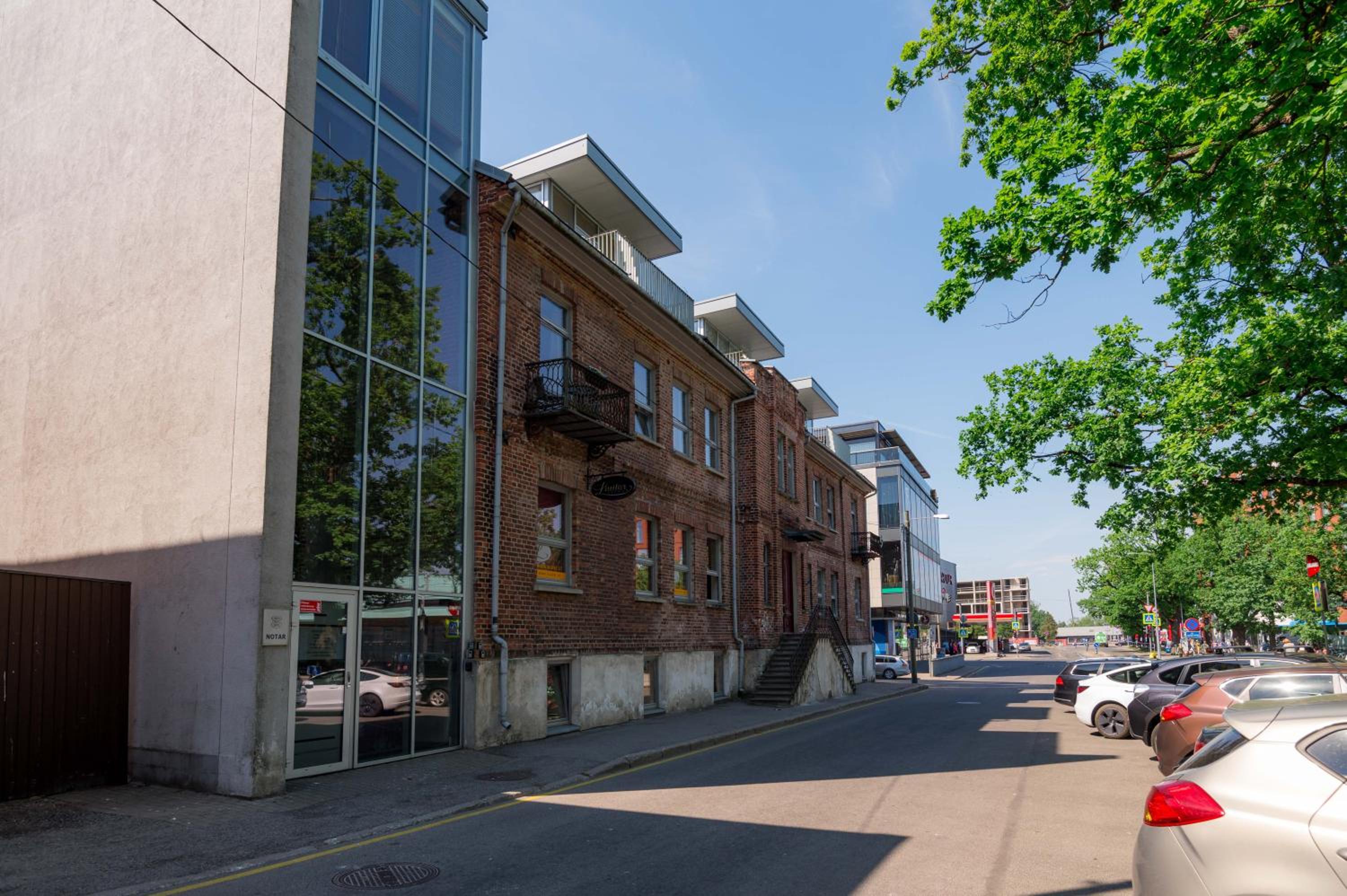 Spacious and Modern City Centre Deluxe Entire Flat for business and holiday