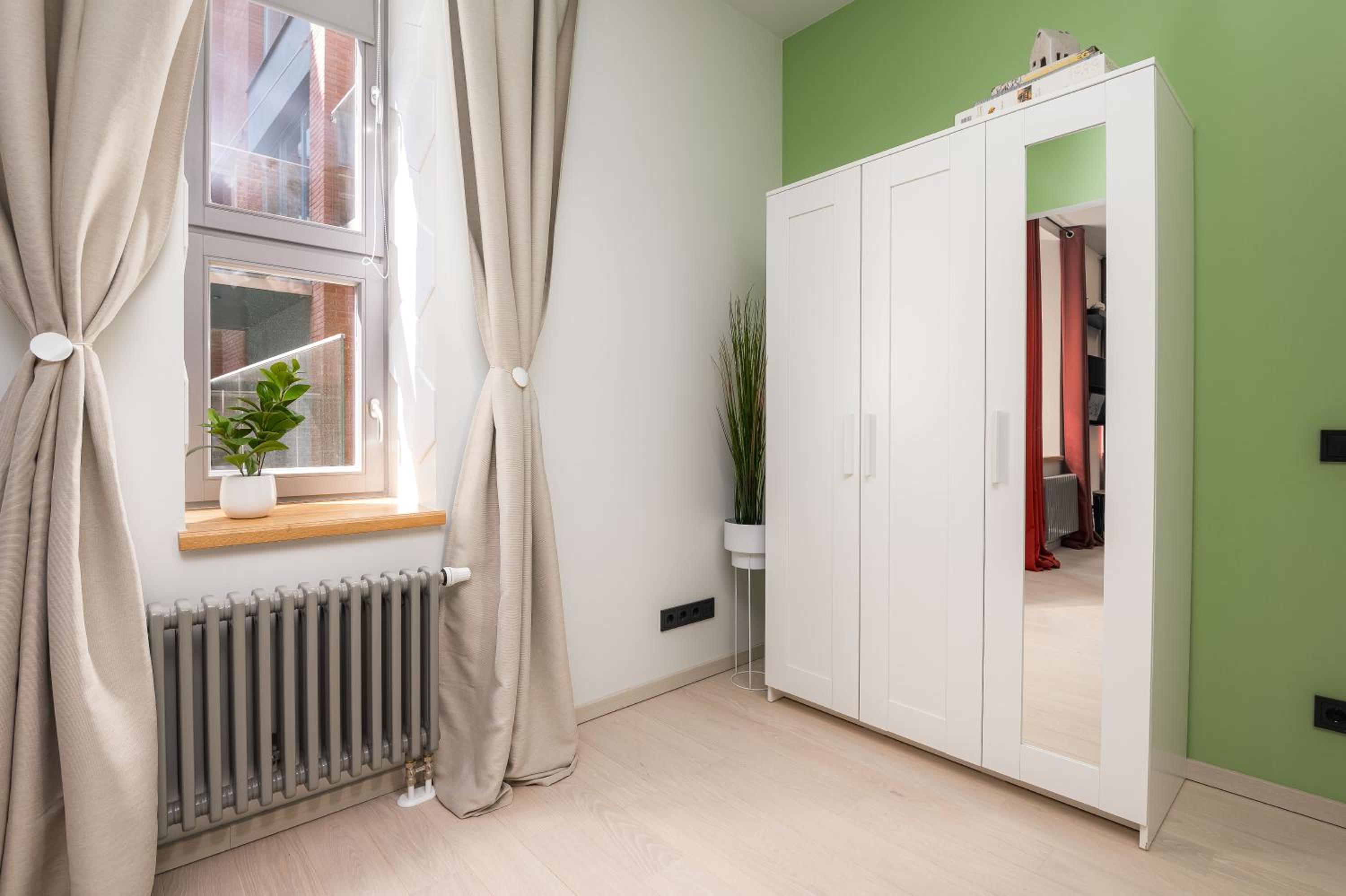 Spacious and Modern City Centre Deluxe Entire Flat for business and holiday