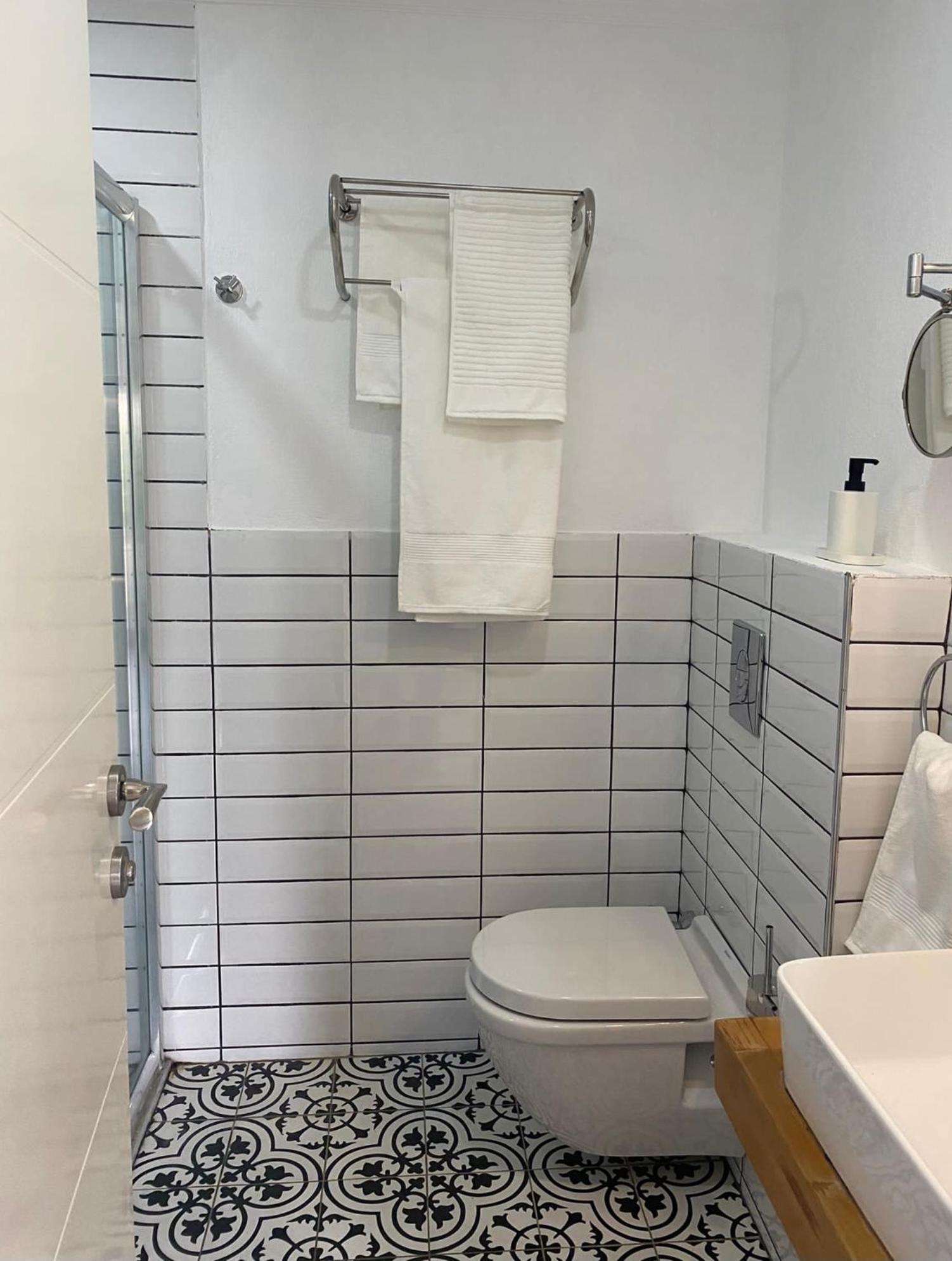 Sea Garden - Image 110