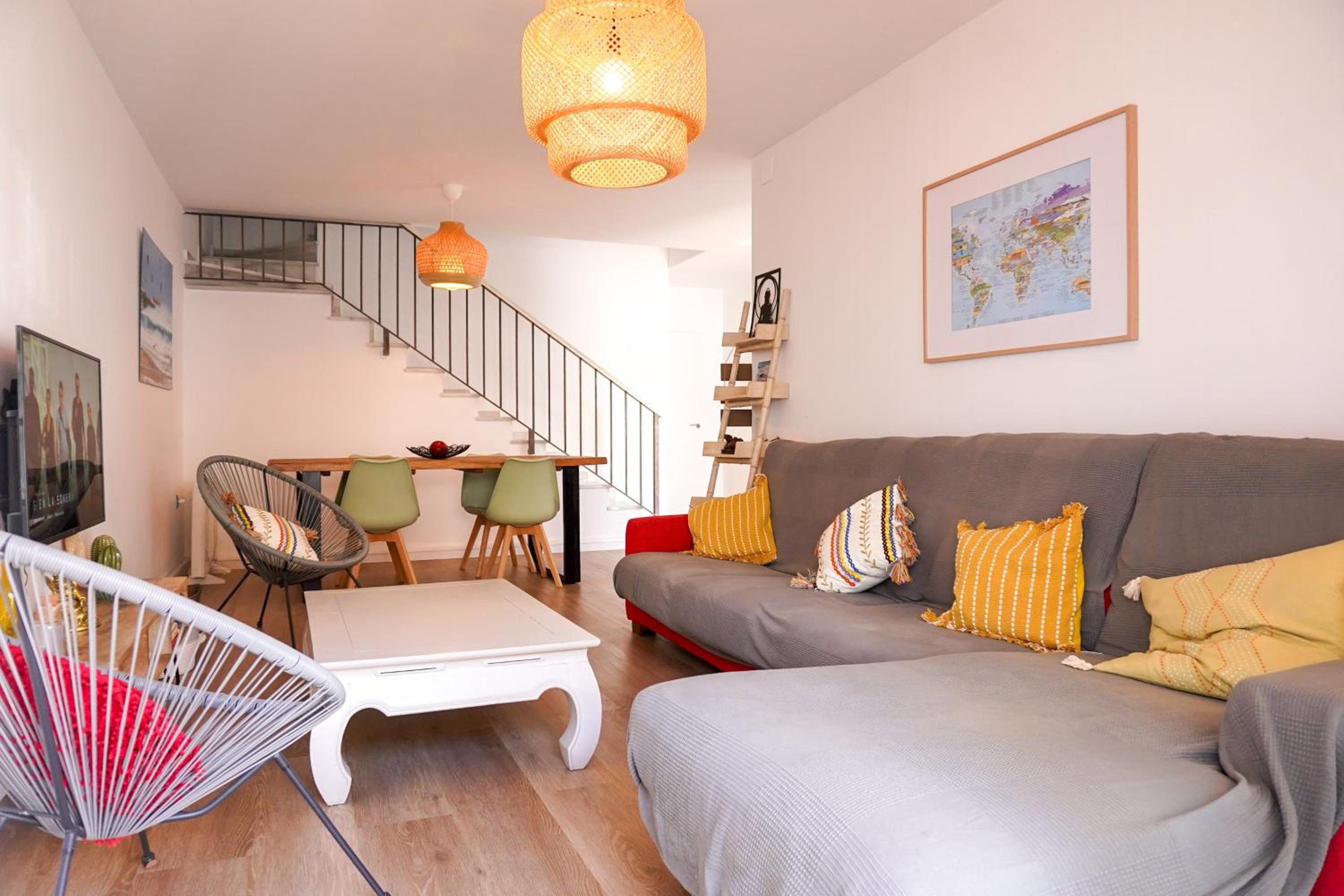 Tarifa Family House 5 min walk to the beach and old town view 3