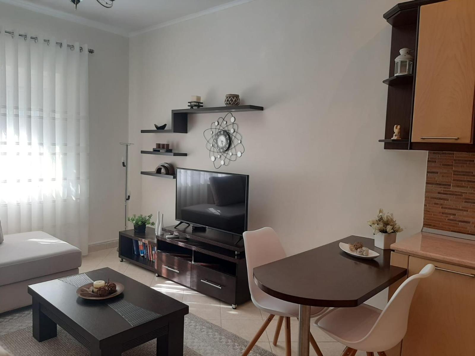 Sofia's modern apartment photo 4