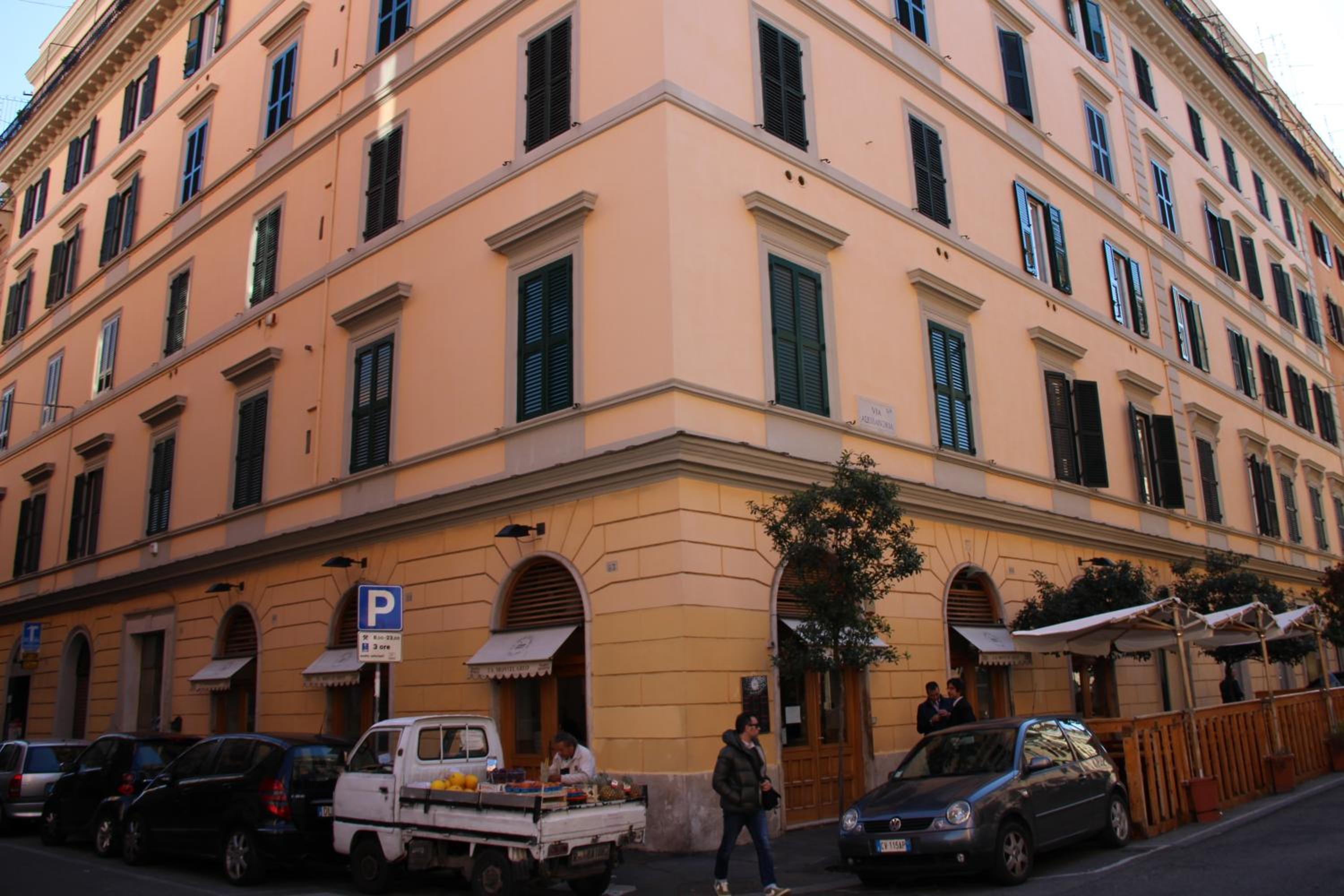 Pia Domus
