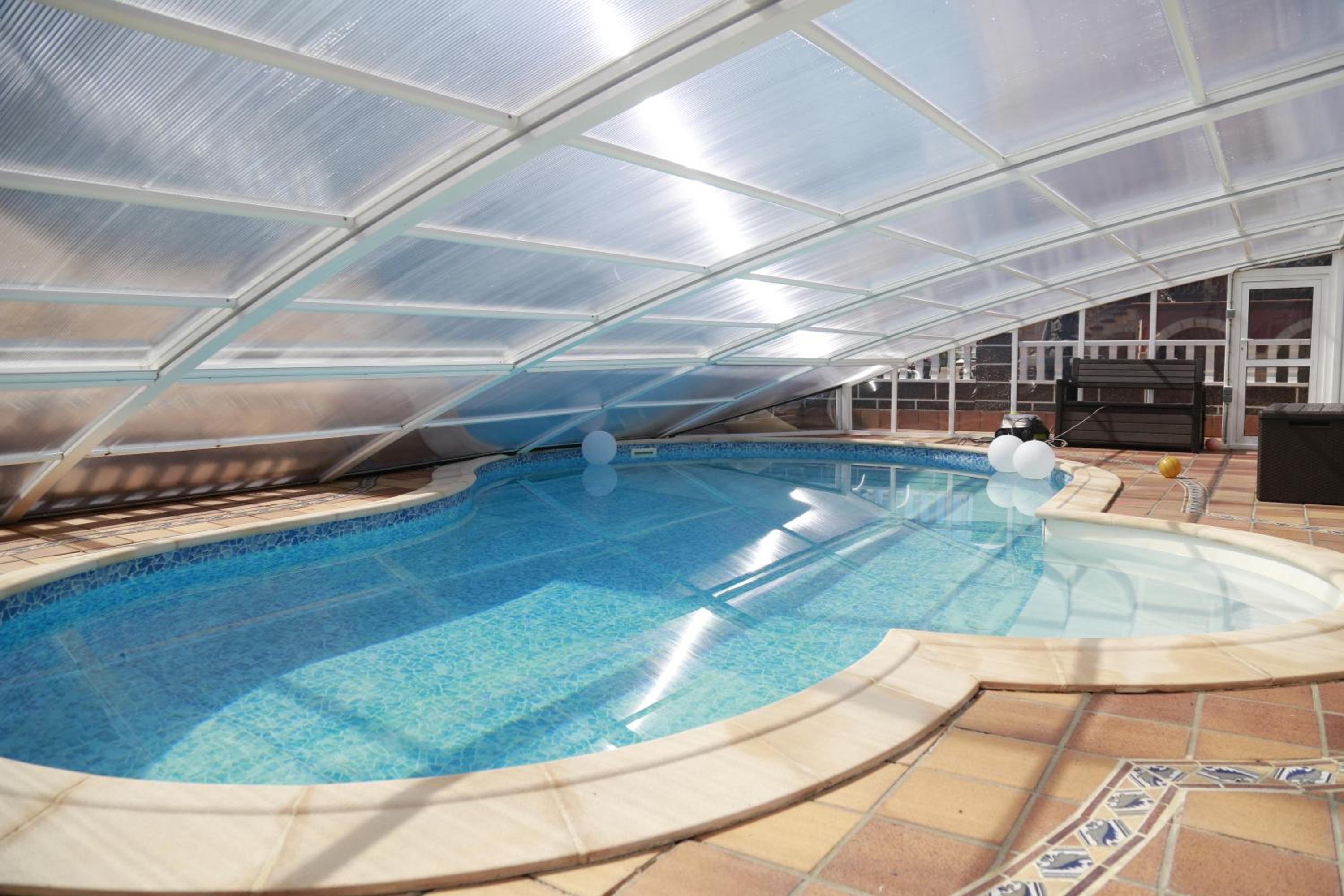 Apartamentos La Arena