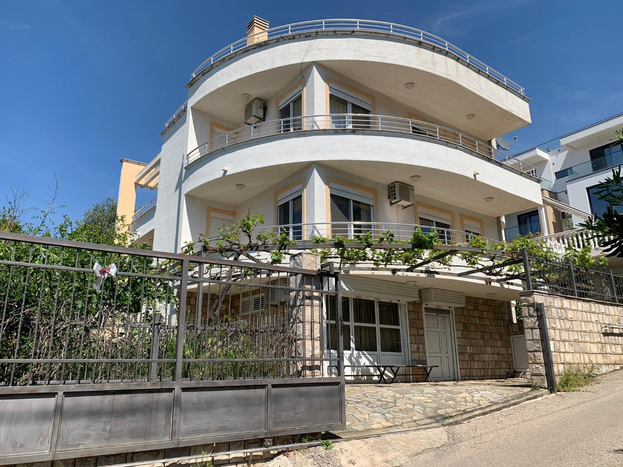 Villa Vega