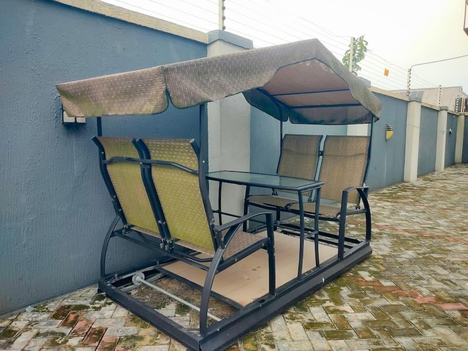 Bungalow in Benin view 5