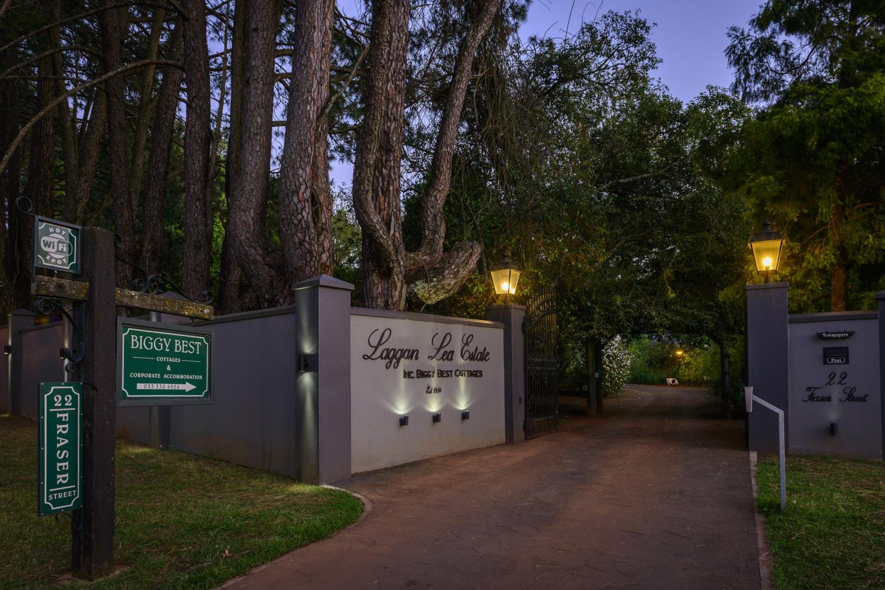 Biggy Best Boutique Hotel & Self Catering Cottages
