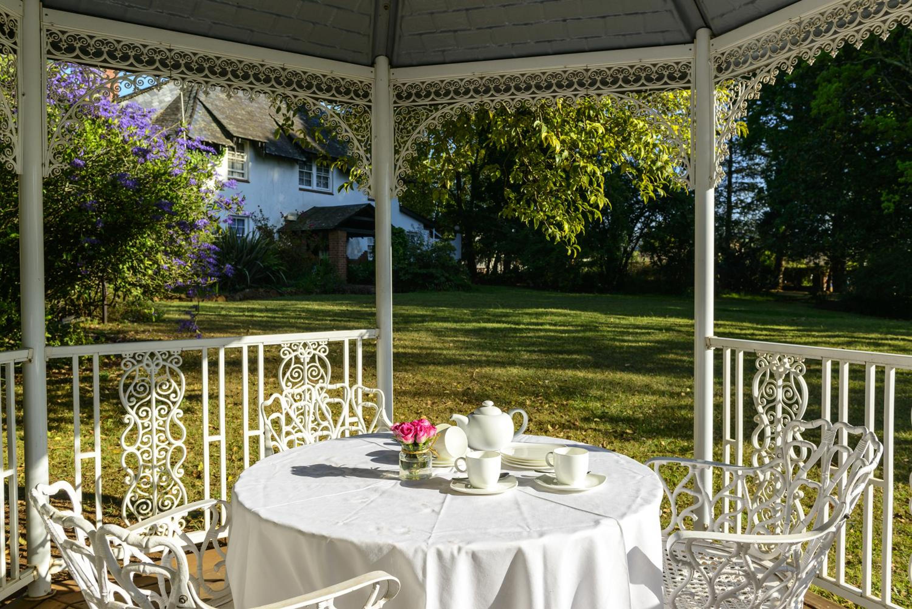 Biggy Best Boutique Hotel & Self Catering Cottages