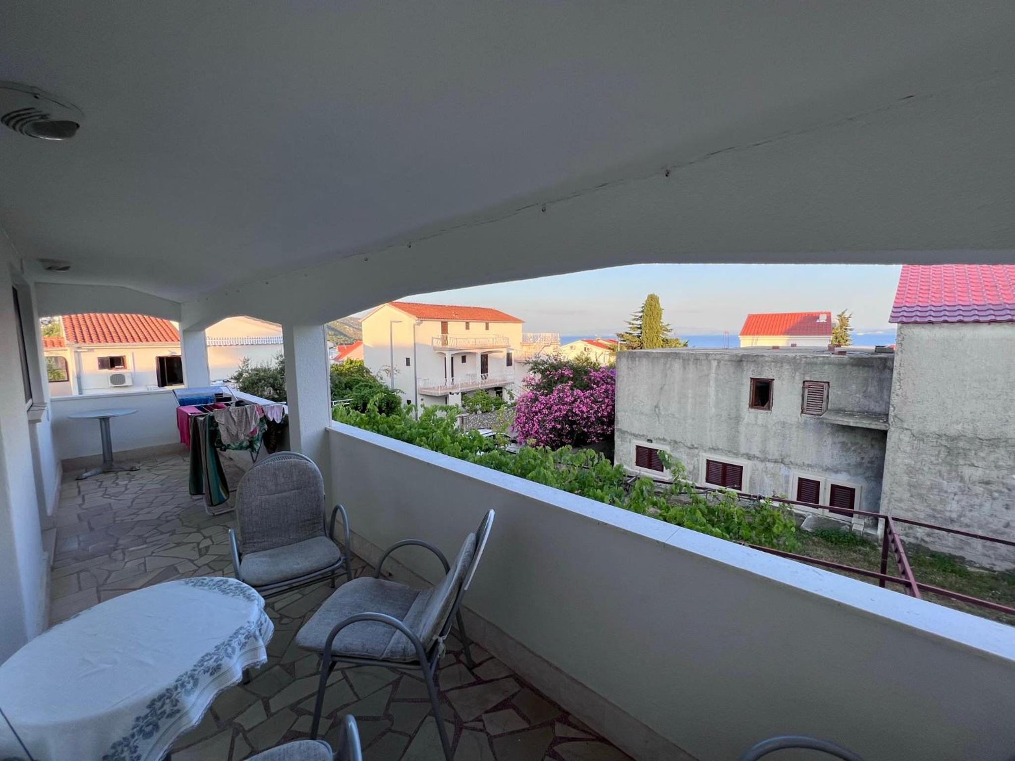 Old and cute renovated house 100m from the sea view 2