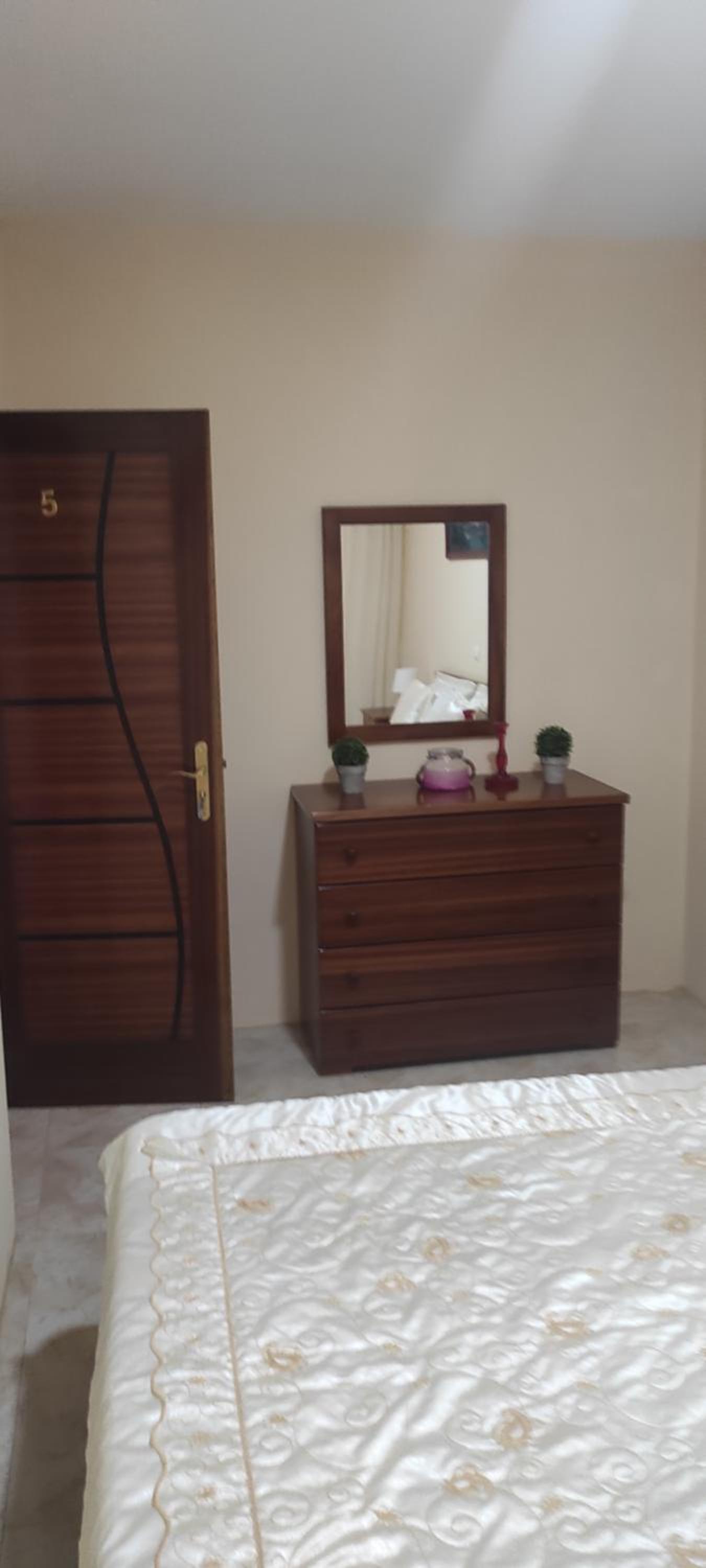 guesthouse emaly