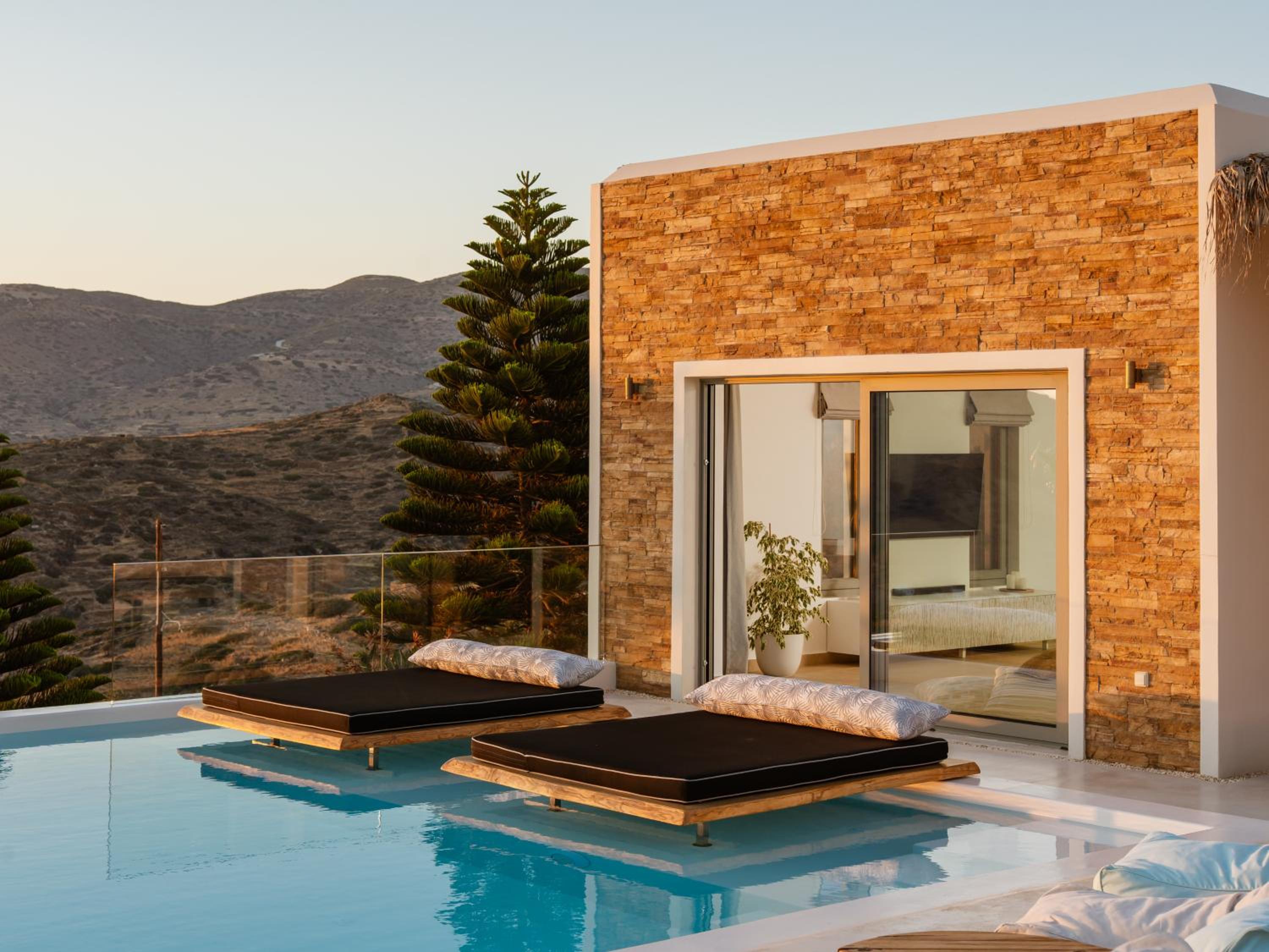 Youtopia Ios Villas view 5