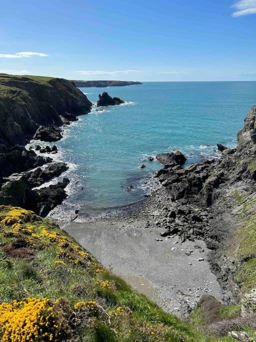 Cuddfan Fach - Pembrokeshire Stunning Barn near the Coastal Path