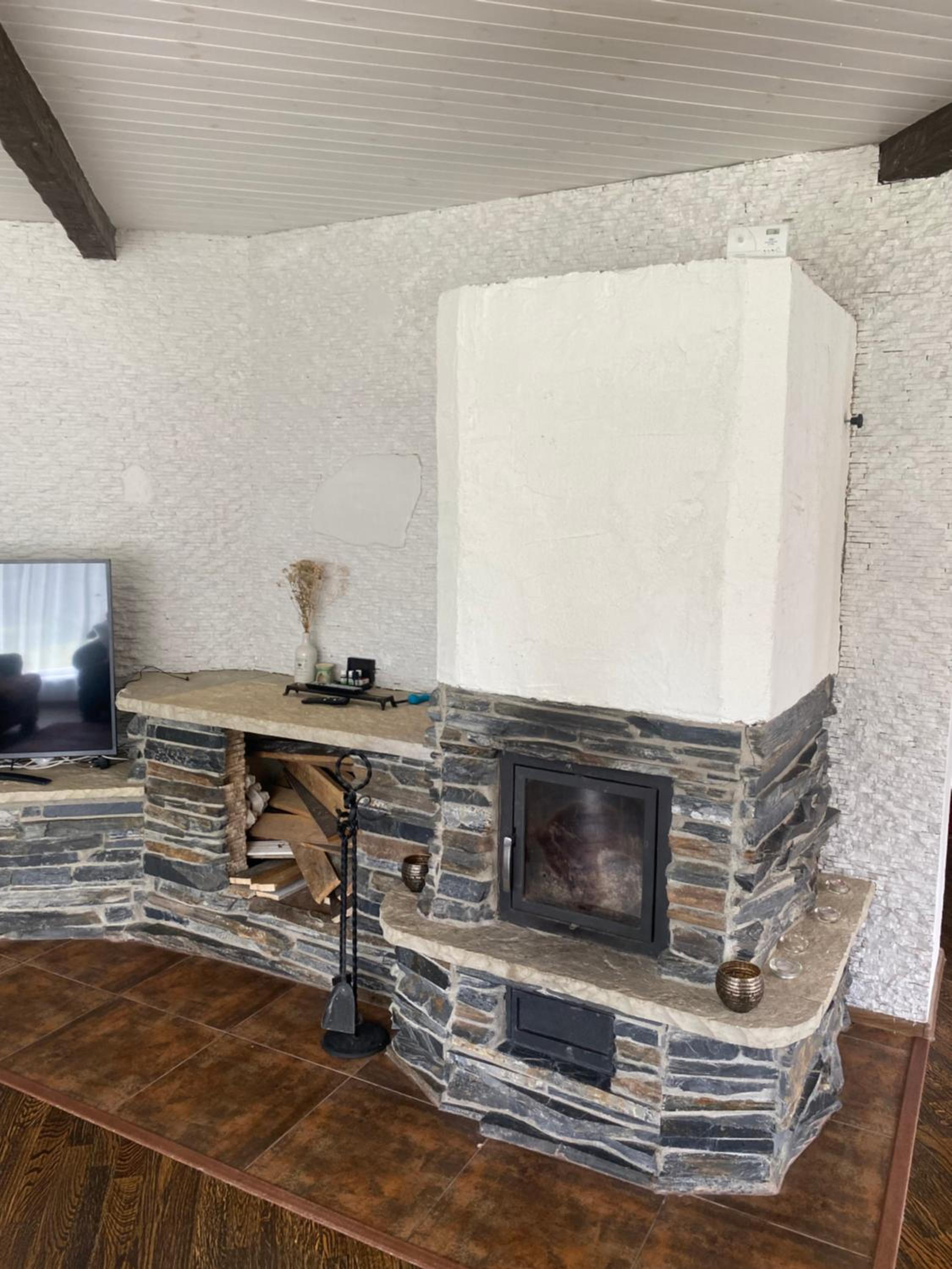 Spacious house with steam sauna and BBQ Hut view 2